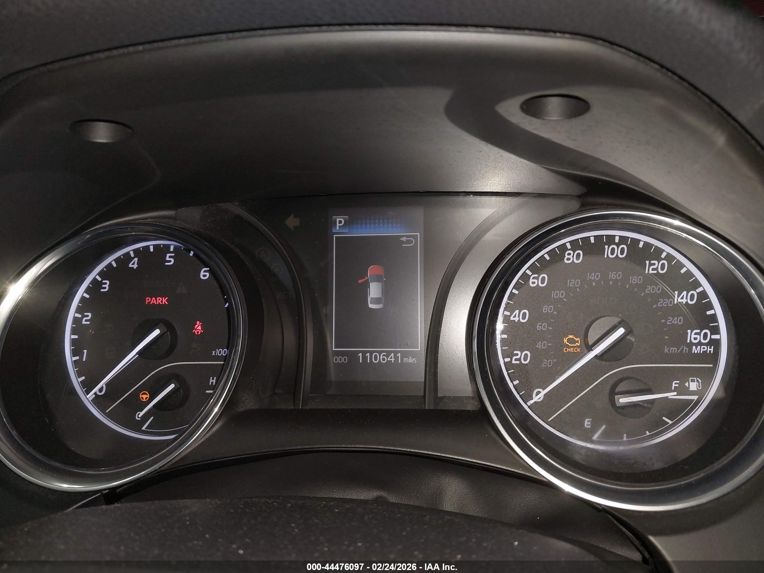 TOYOTA CAMRY image 7