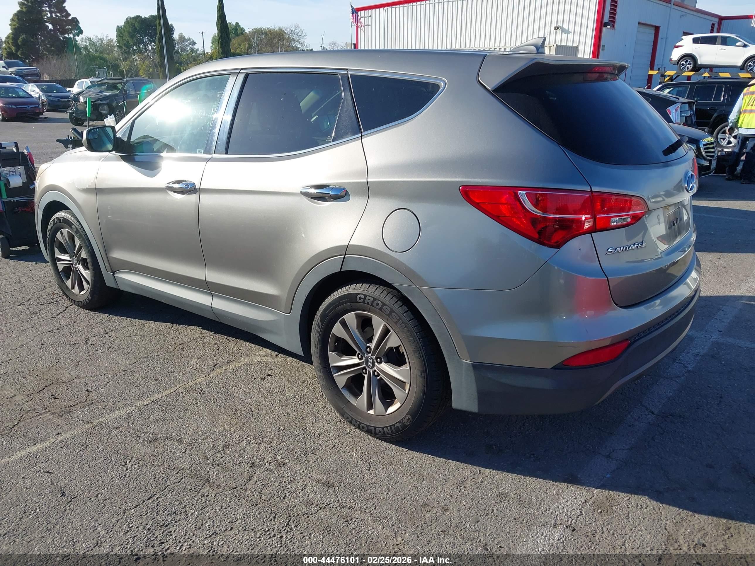 HYUNDAI SANTA image 3