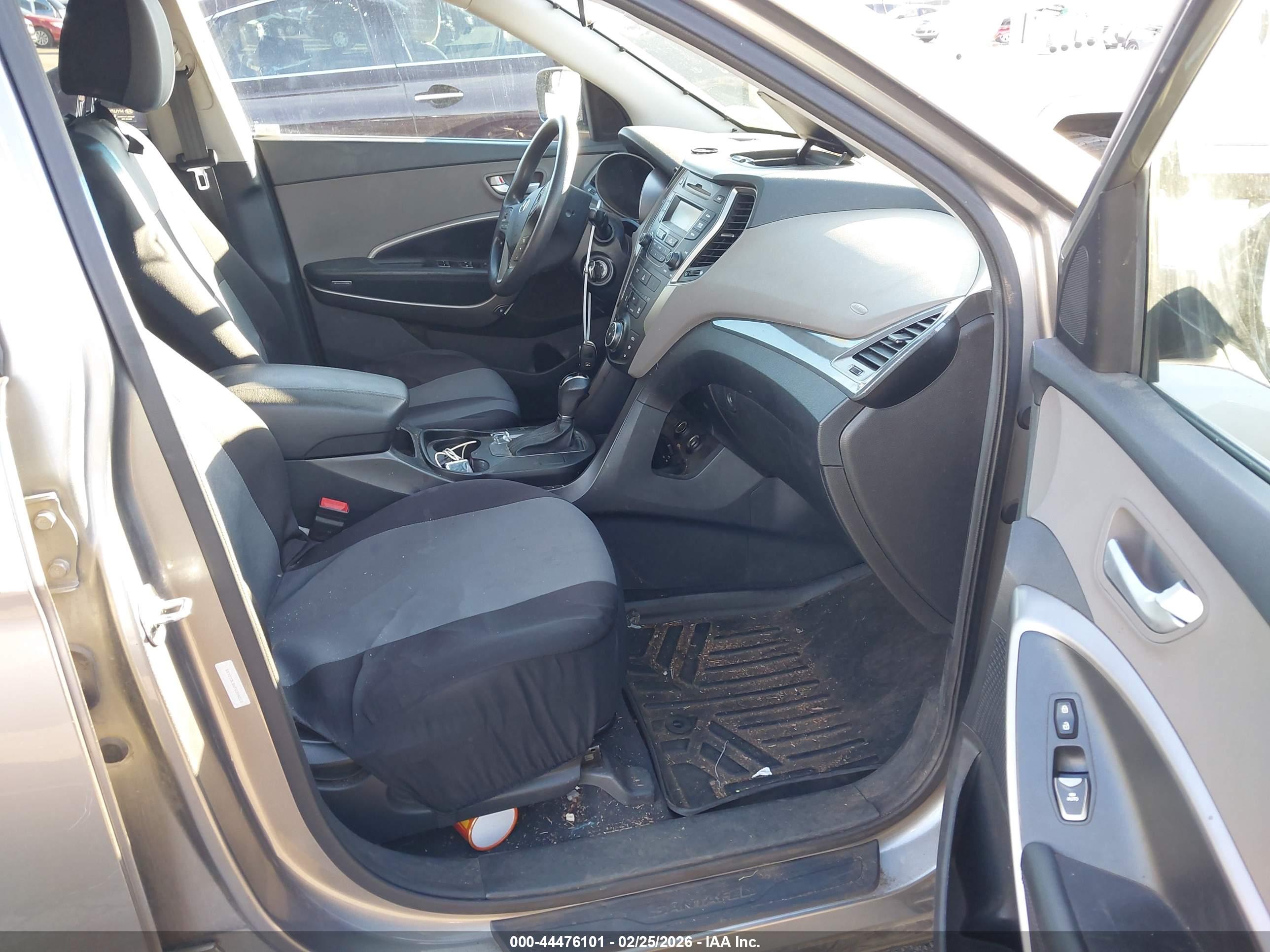 HYUNDAI SANTA image 5
