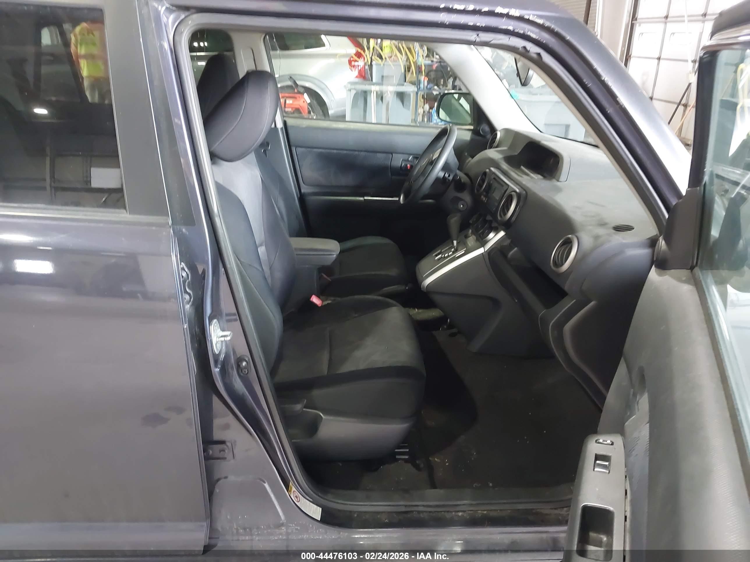 SCION XB image 5