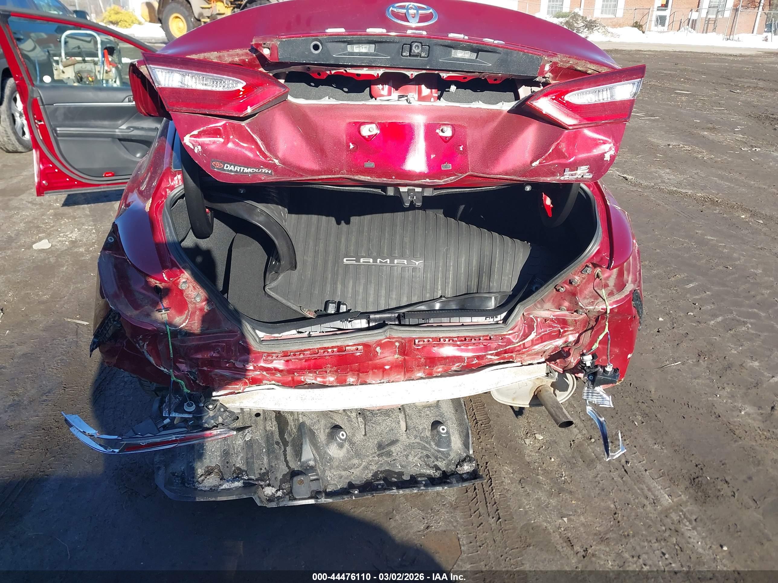 TOYOTA CAMRY image 6