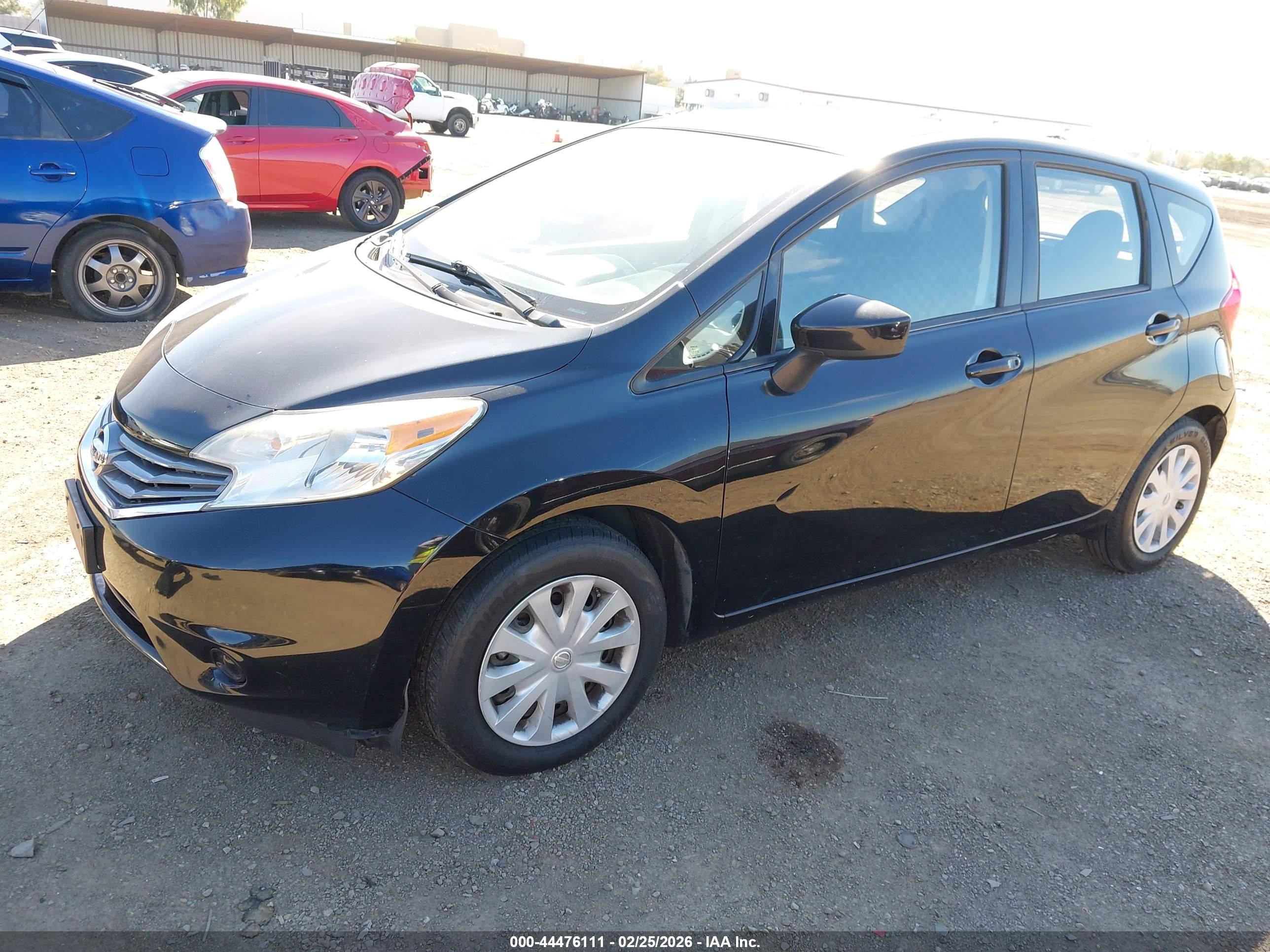NISSAN VERSA image 2