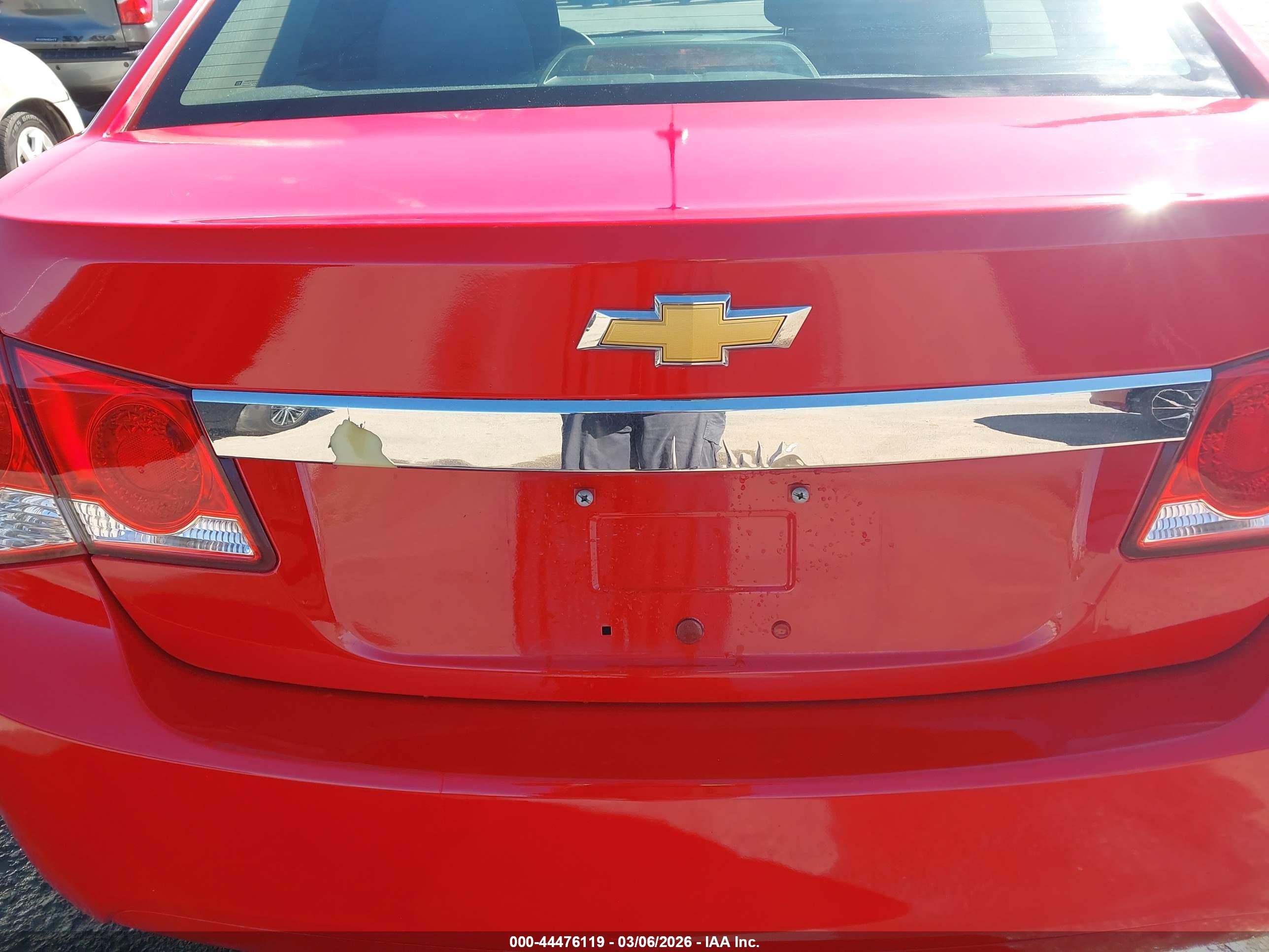 CHEVROLET CRUZE image 6