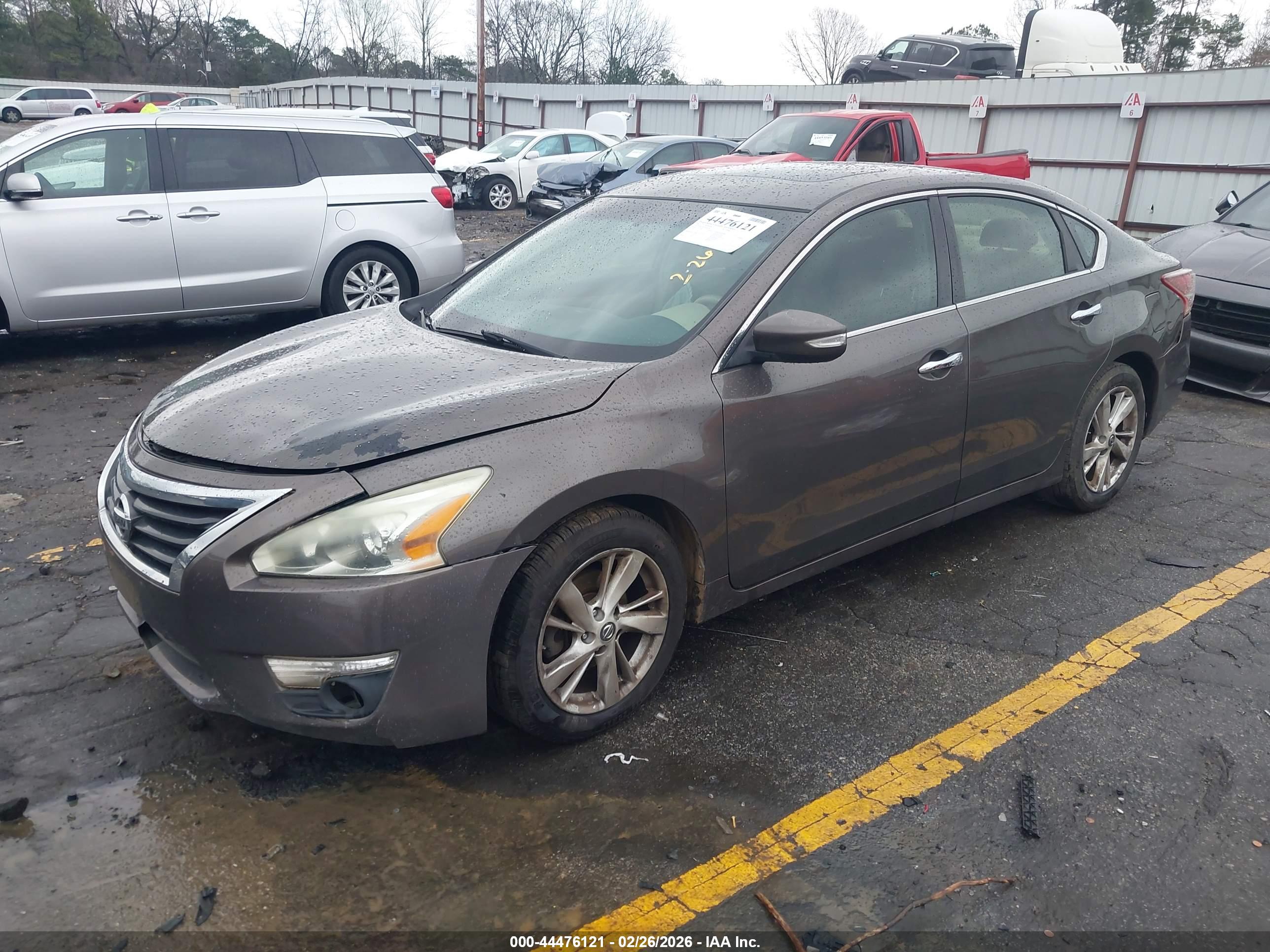 NISSAN ALTIMA image 2