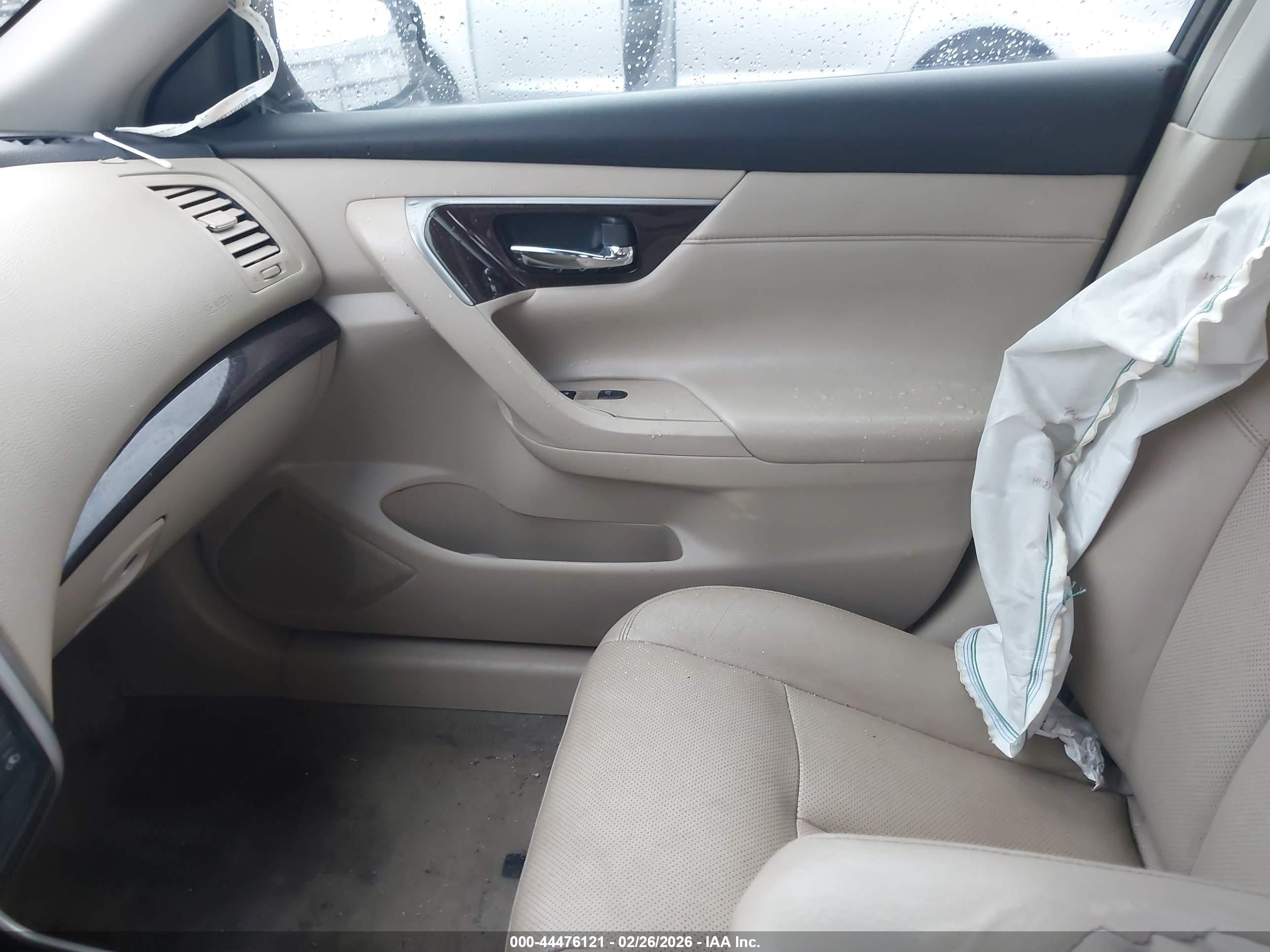 NISSAN ALTIMA image 5