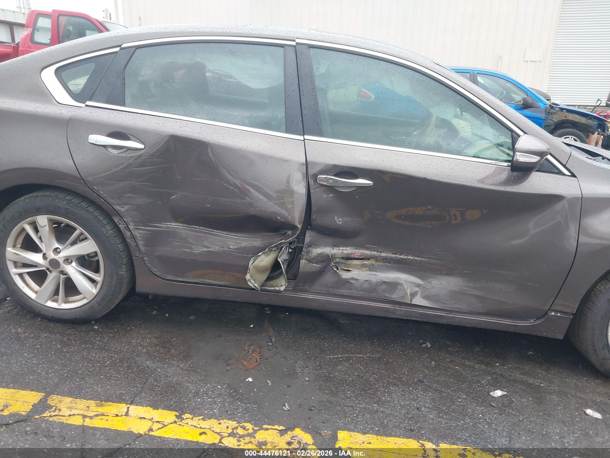 NISSAN ALTIMA image 6
