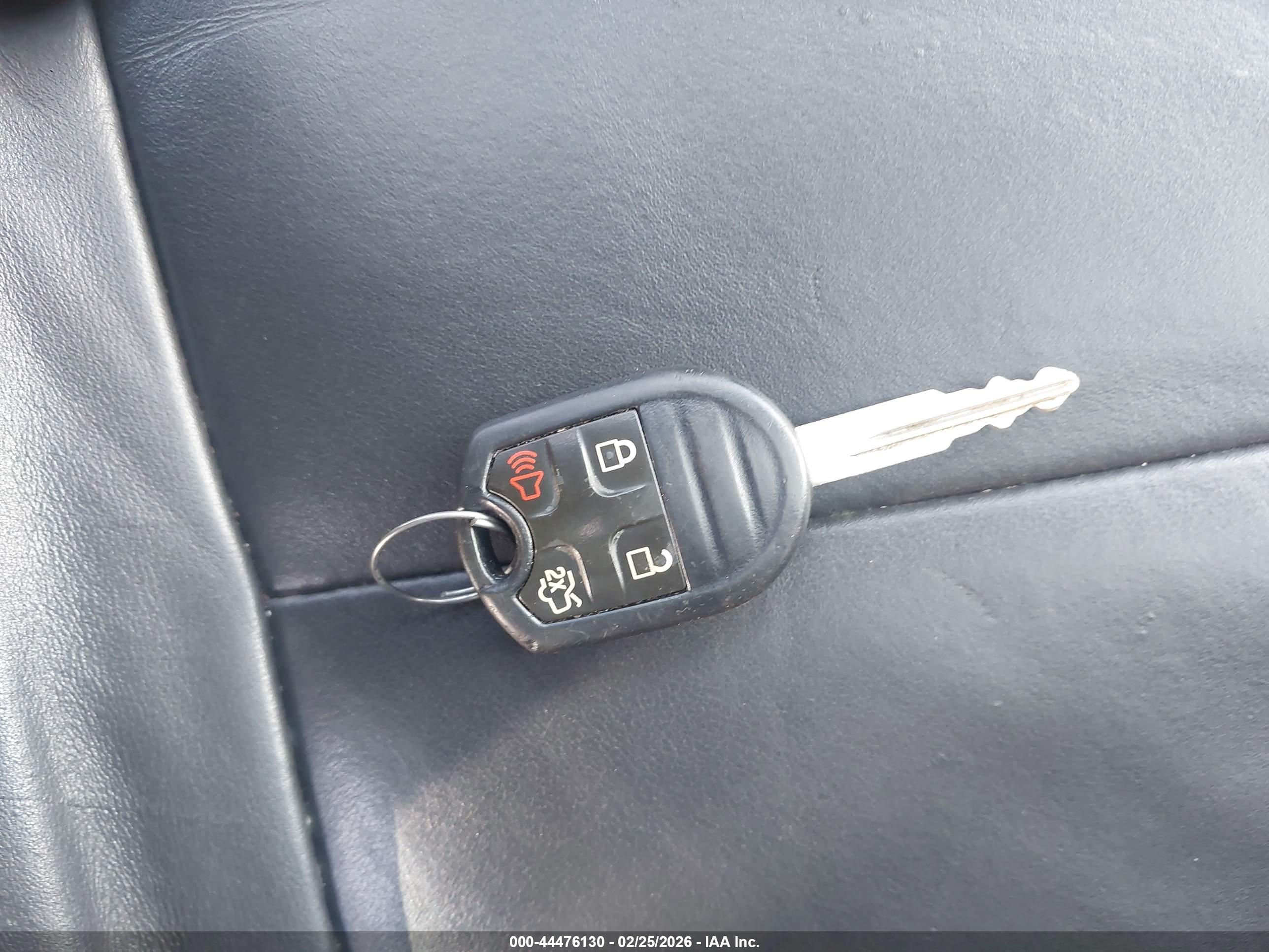 FORD ESCAPE image 11