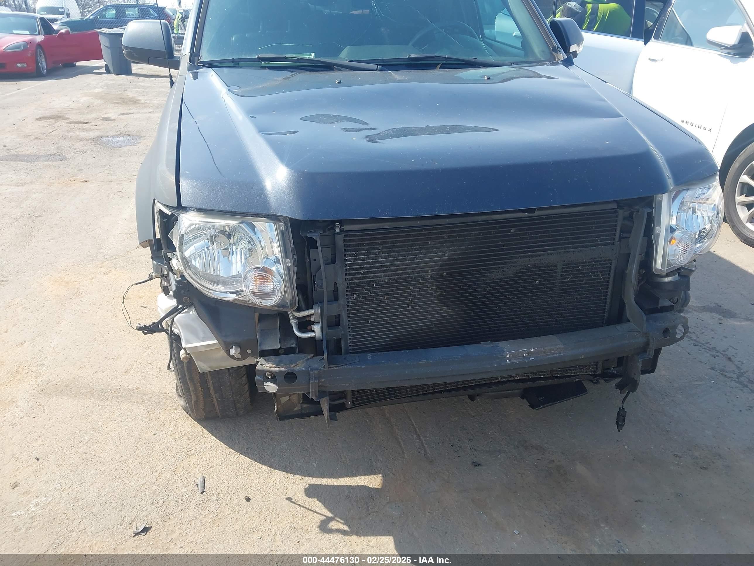 FORD ESCAPE image 6