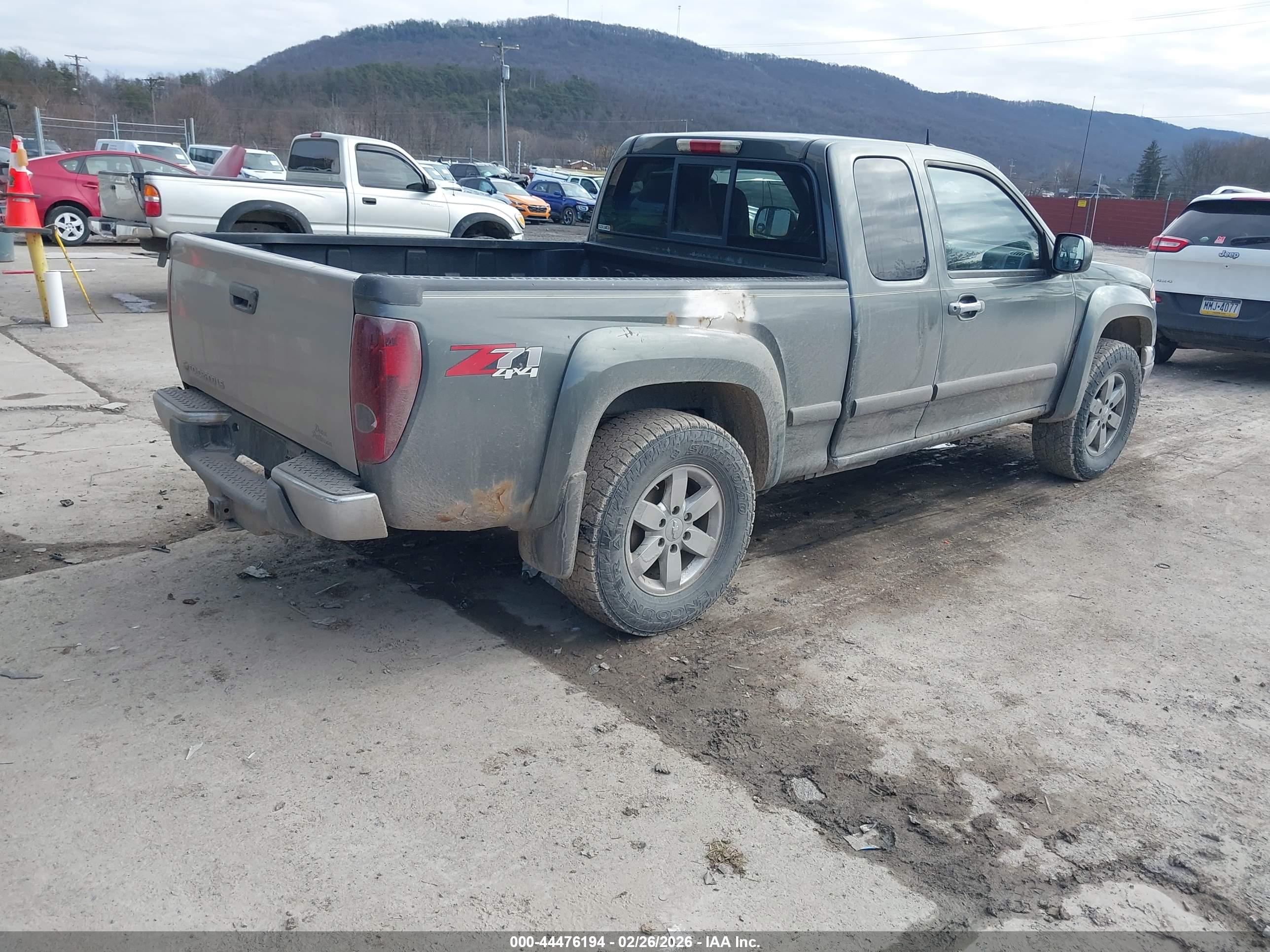 CHEVROLET COLORADO image 4