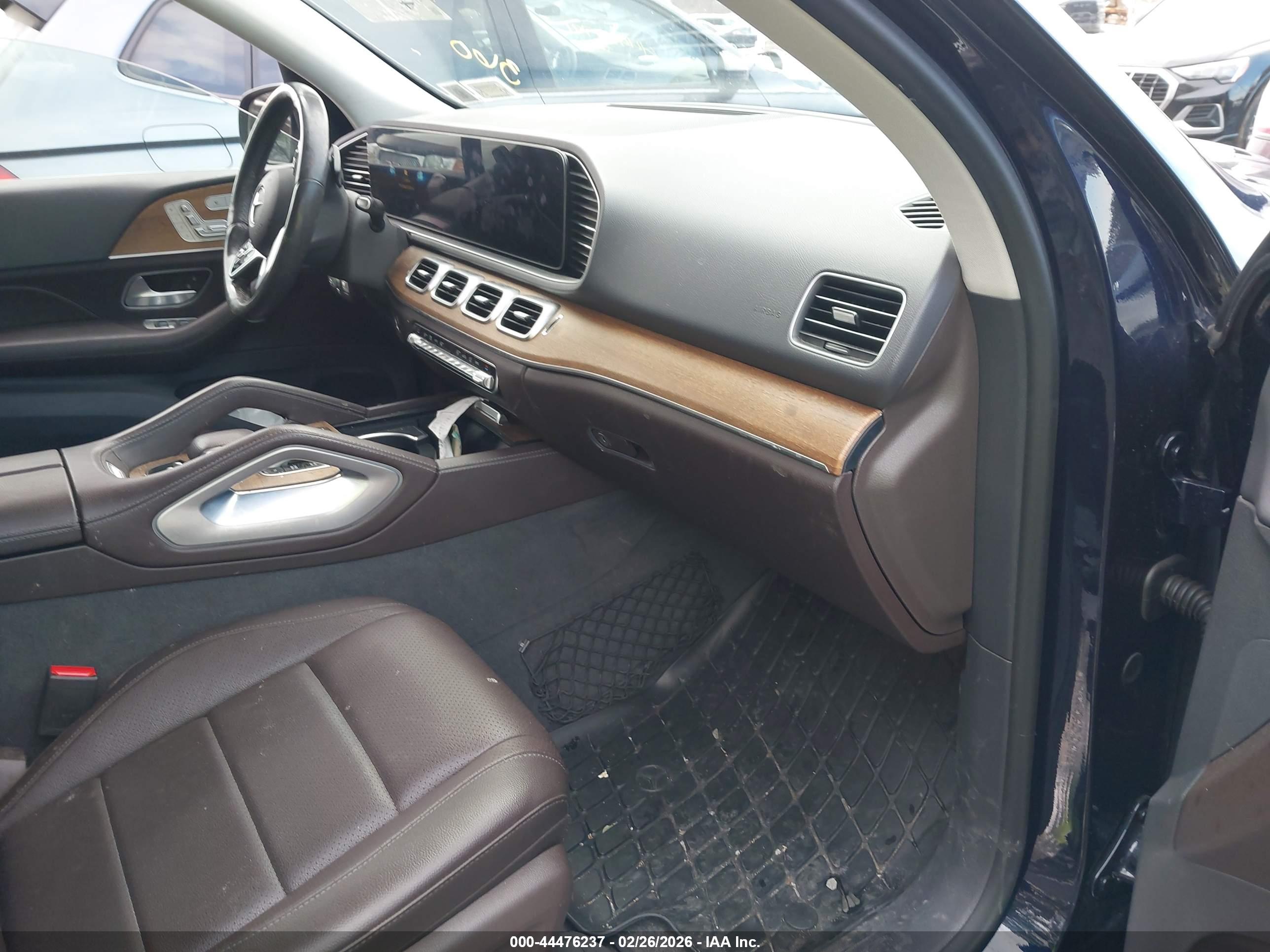 MERCEDES-BENZ GLE image 5
