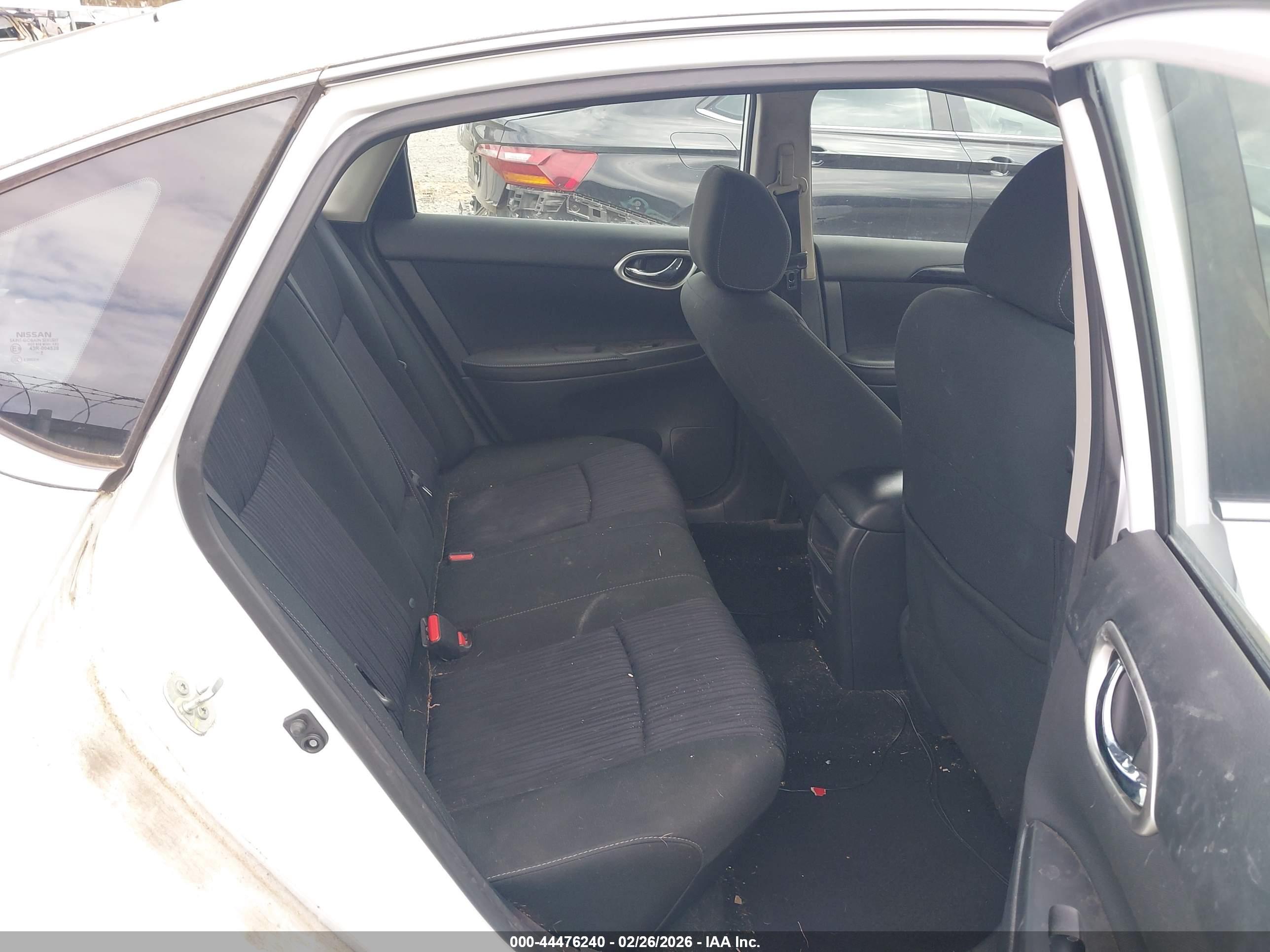 NISSAN SENTRA image 8
