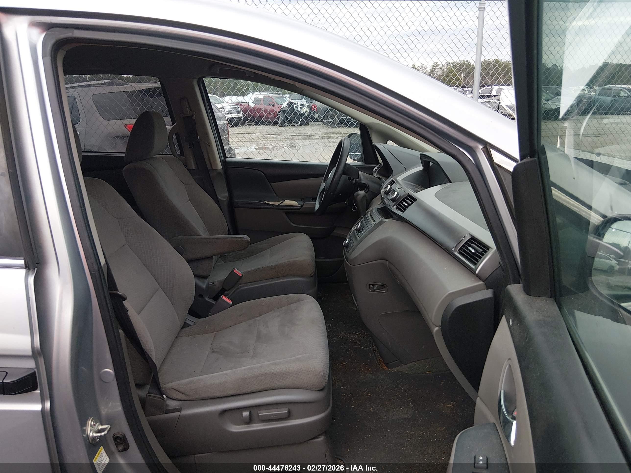 HONDA ODYSSEY image 5