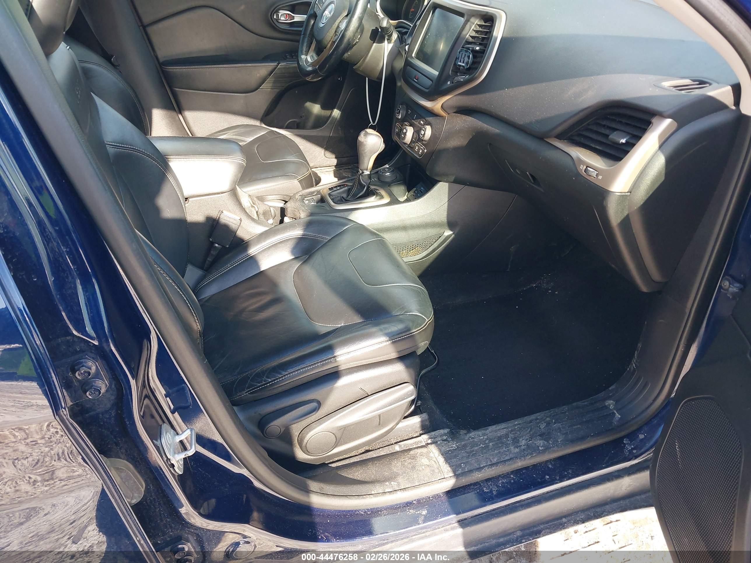 JEEP CHEROKEE image 5