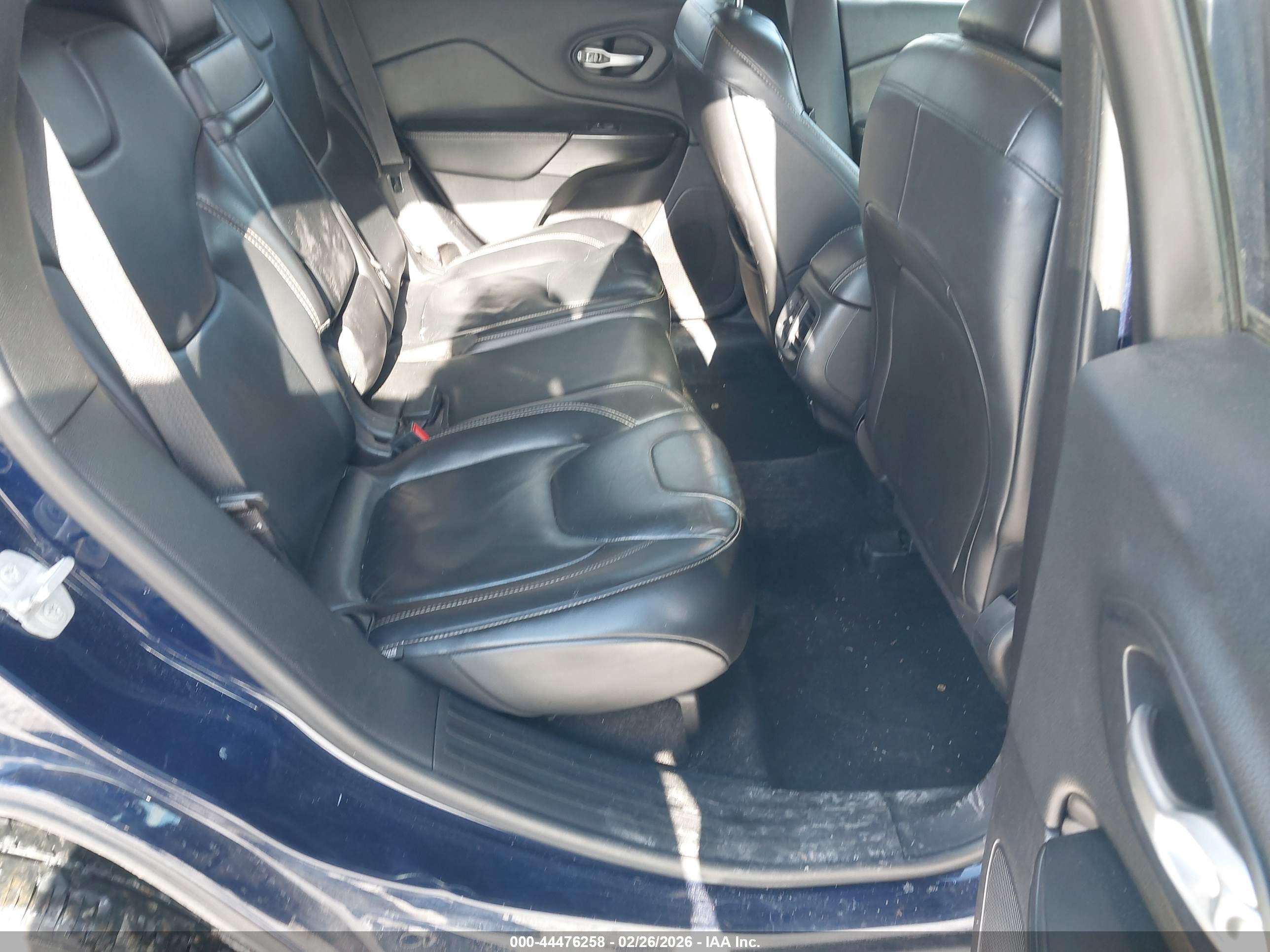JEEP CHEROKEE image 8