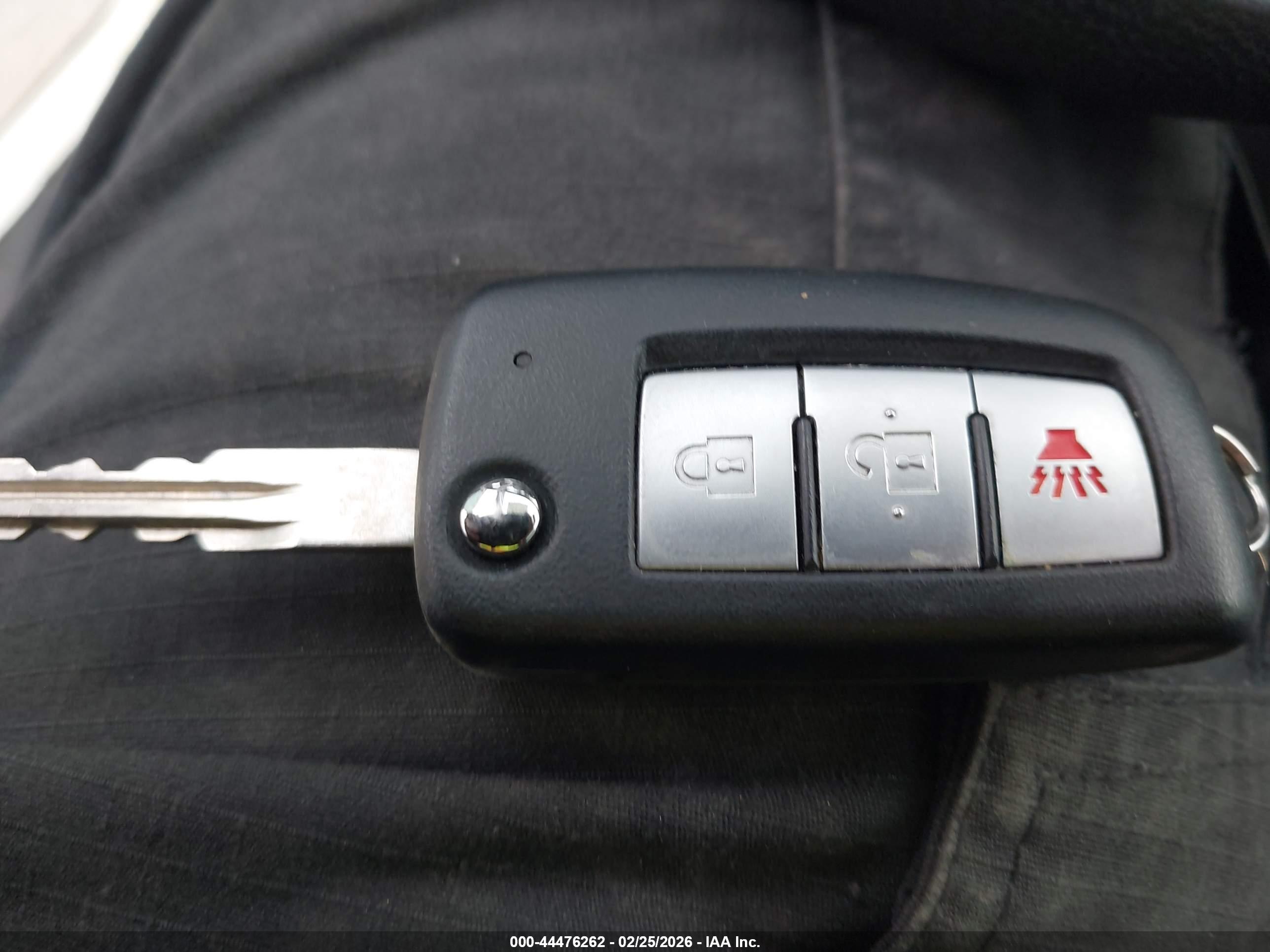 NISSAN ROGUE image 11