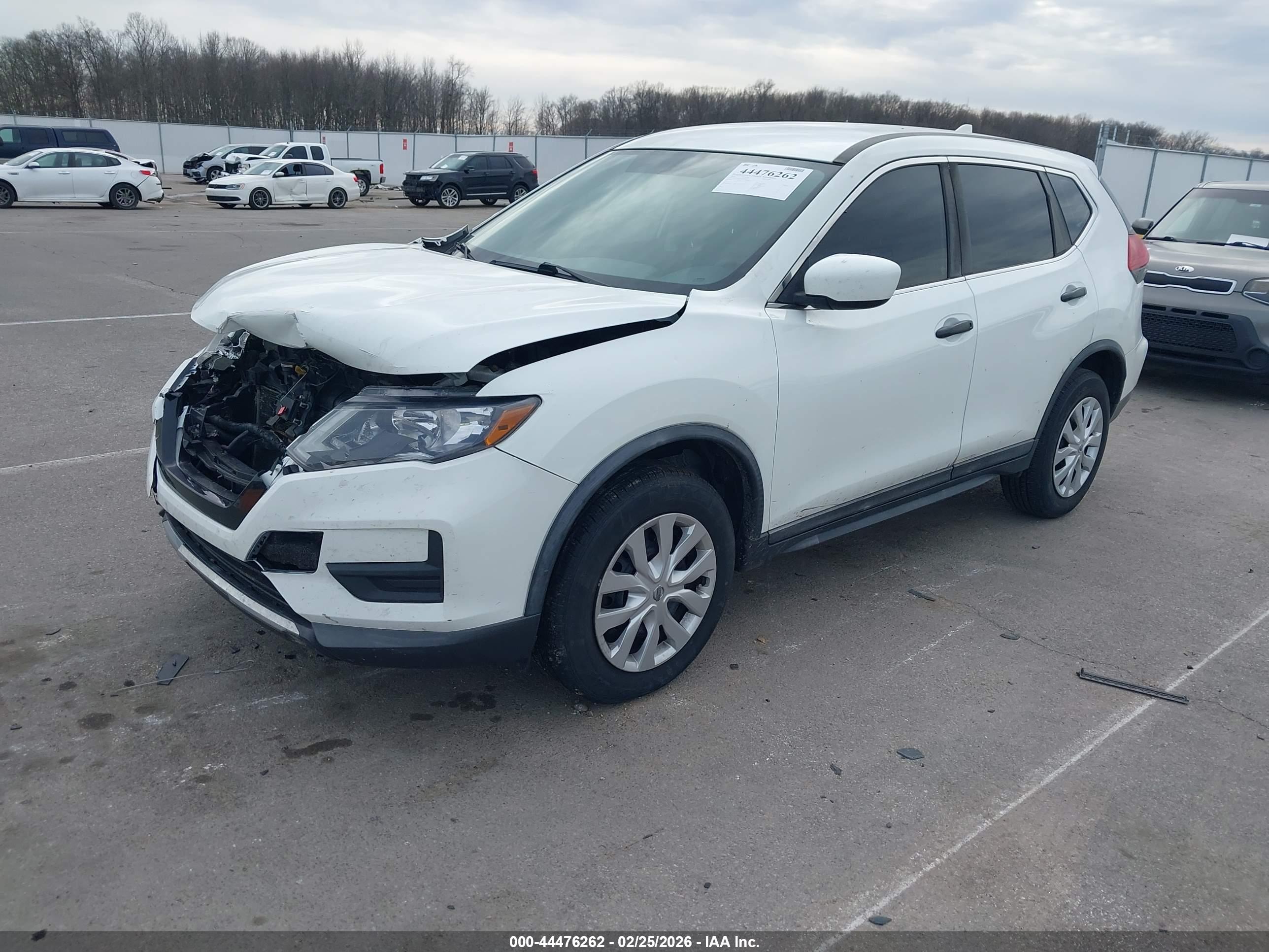 NISSAN ROGUE image 2