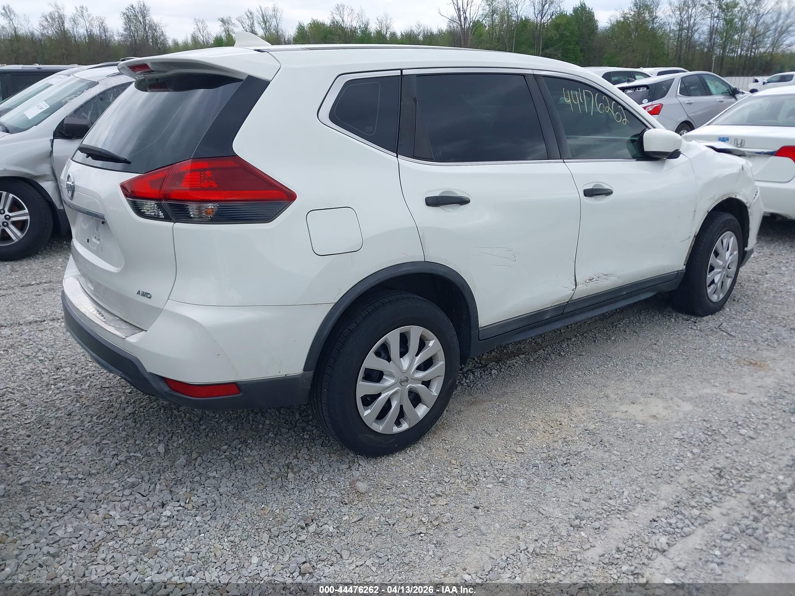 NISSAN ROGUE image 4