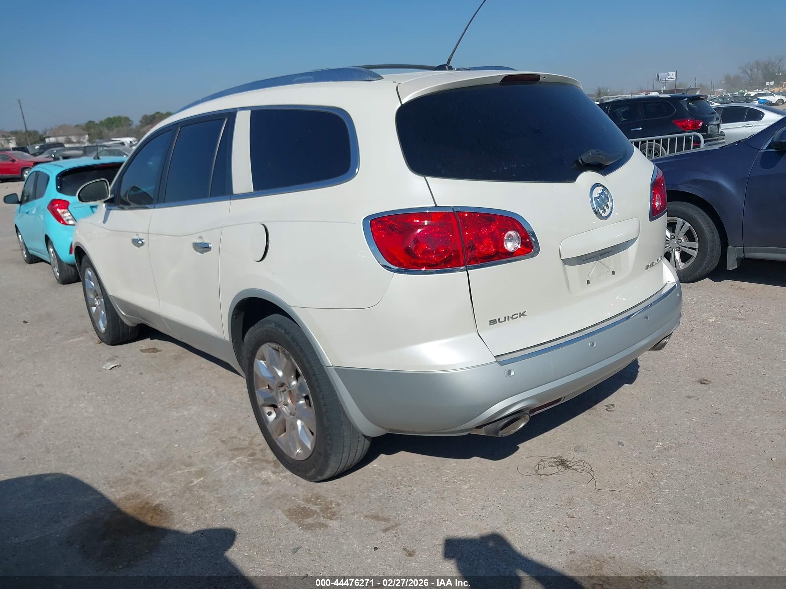 BUICK ENCLAVE image 3