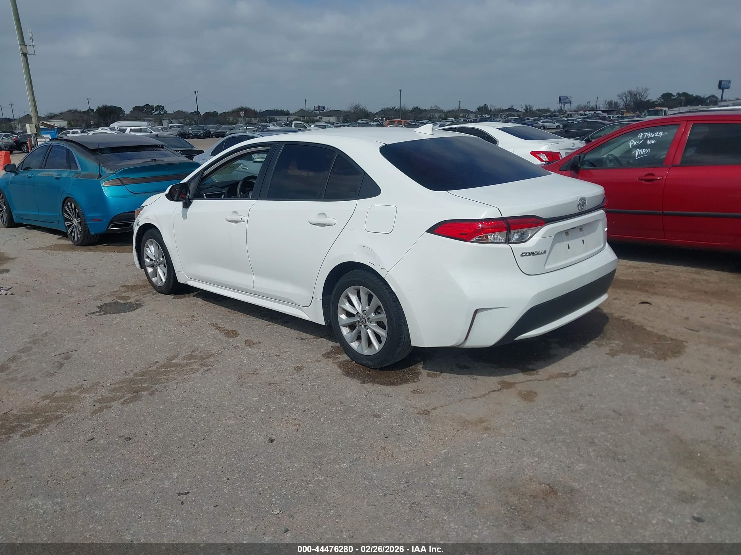 TOYOTA COROLLA image 3