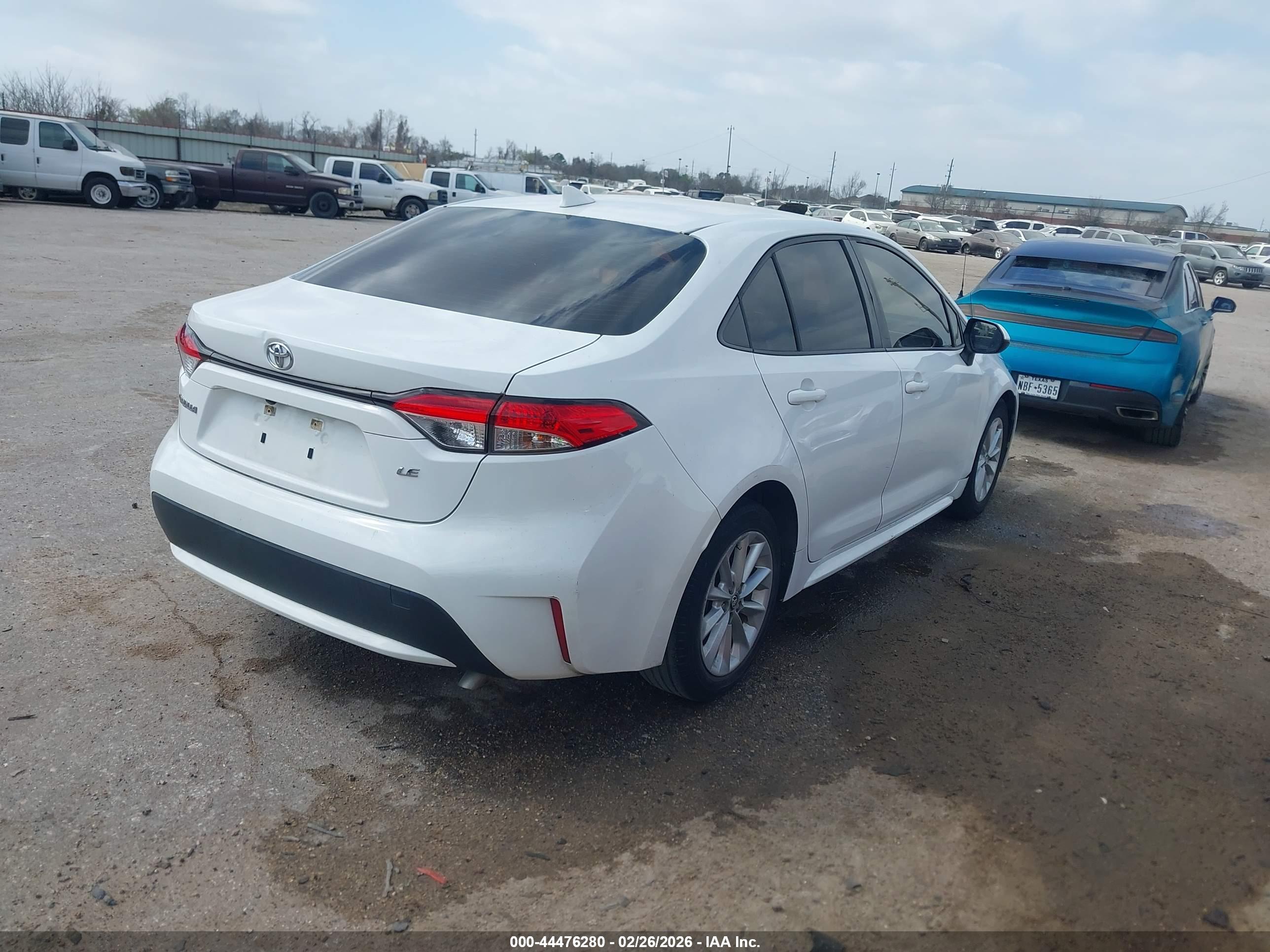 TOYOTA COROLLA image 4