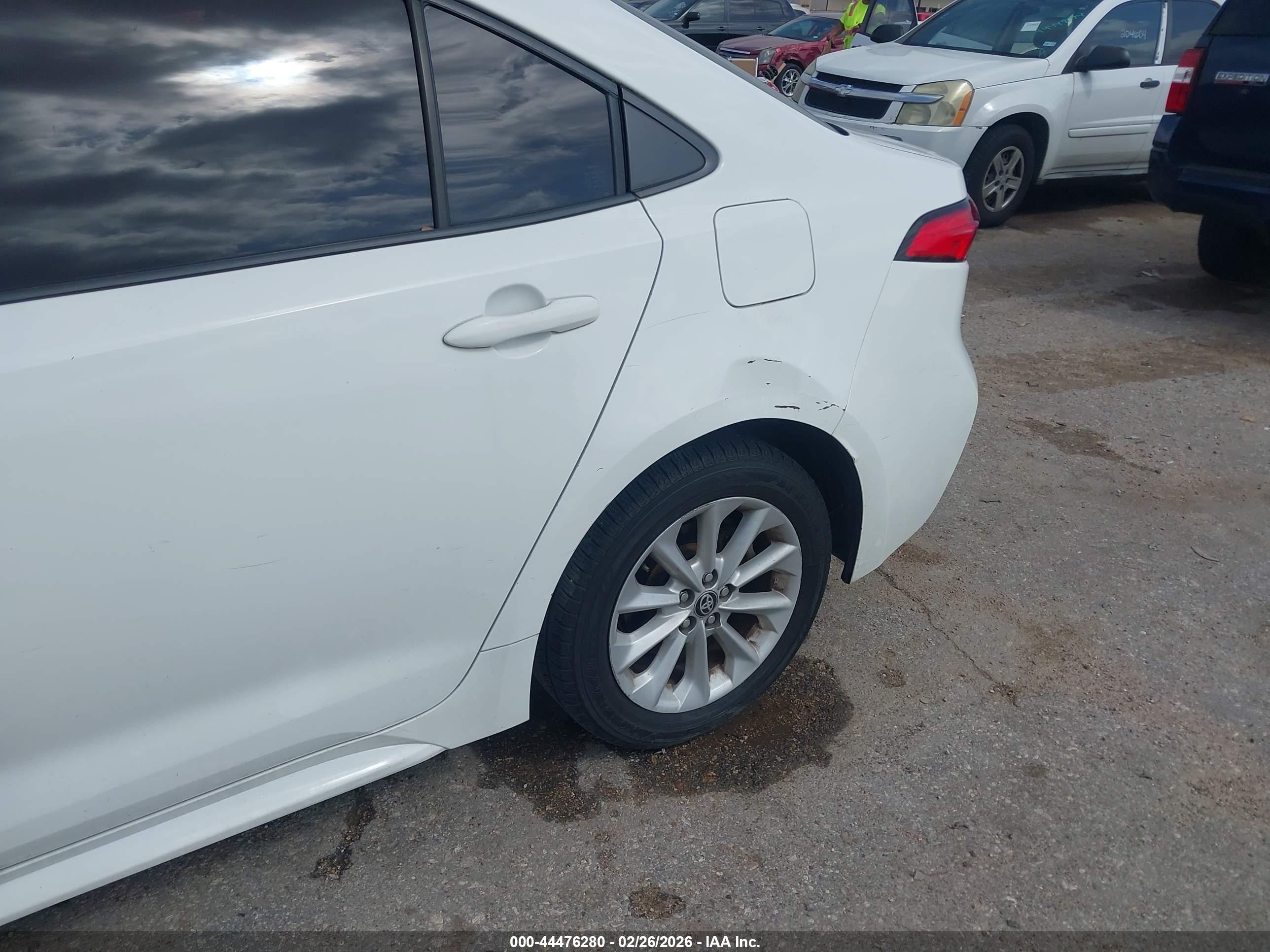 TOYOTA COROLLA image 6