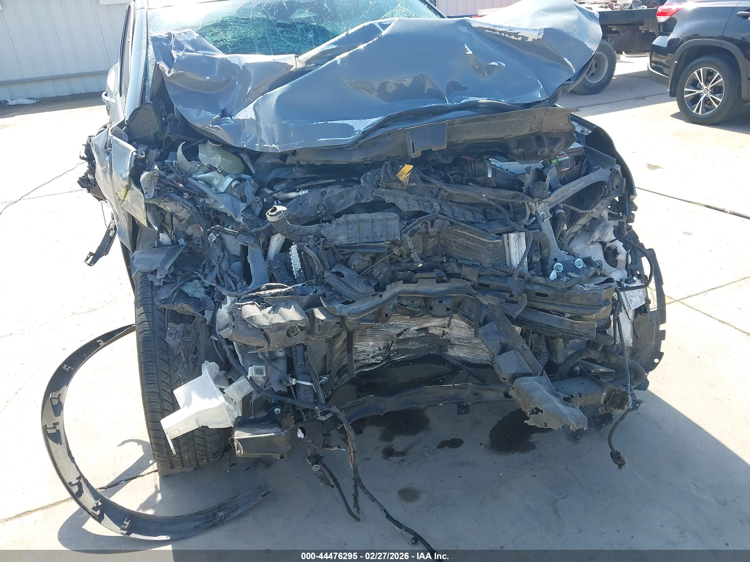 NISSAN ROGUE image 6