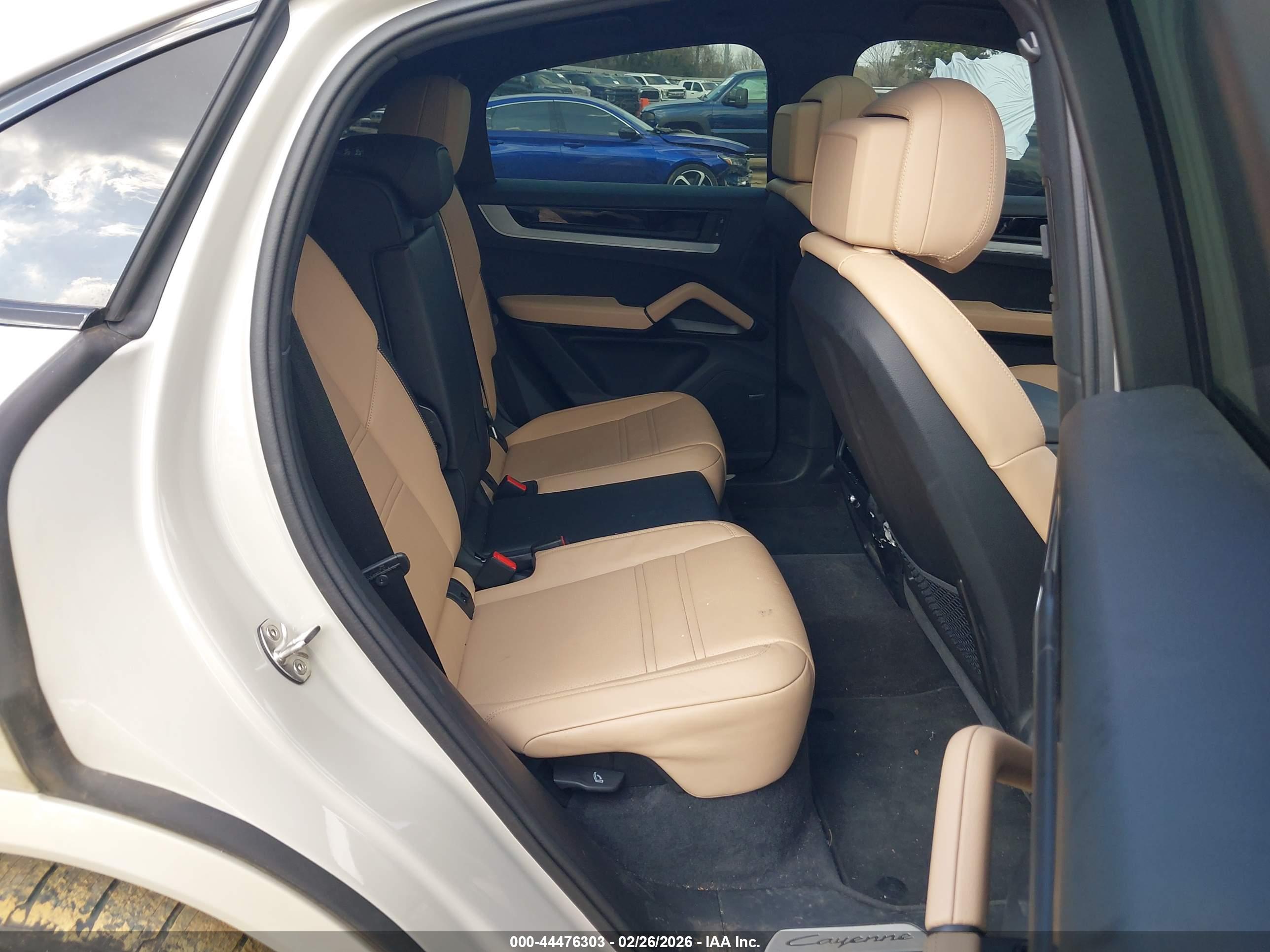 PORSCHE CAYENNE image 8