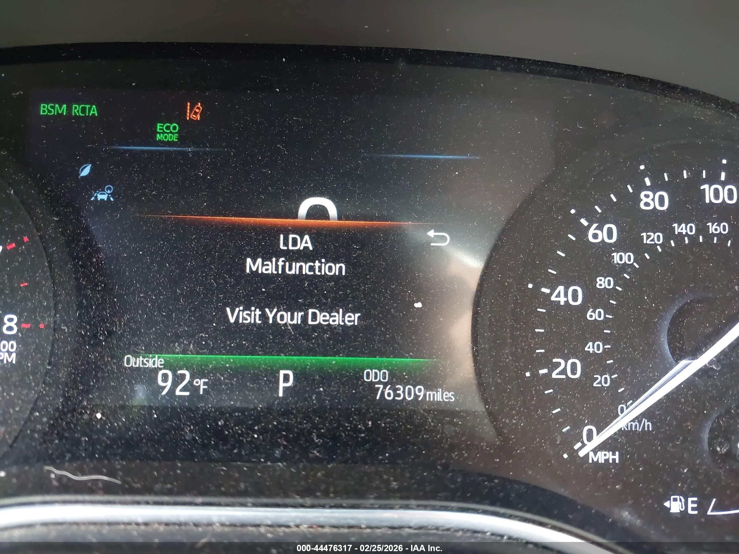 TOYOTA AVALON image 7