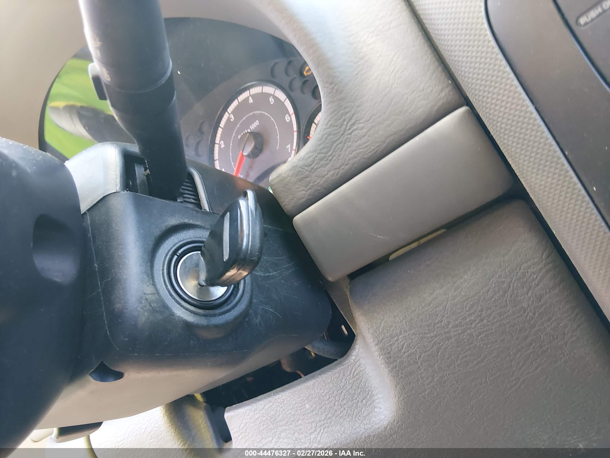 JEEP LIBERTY image 11