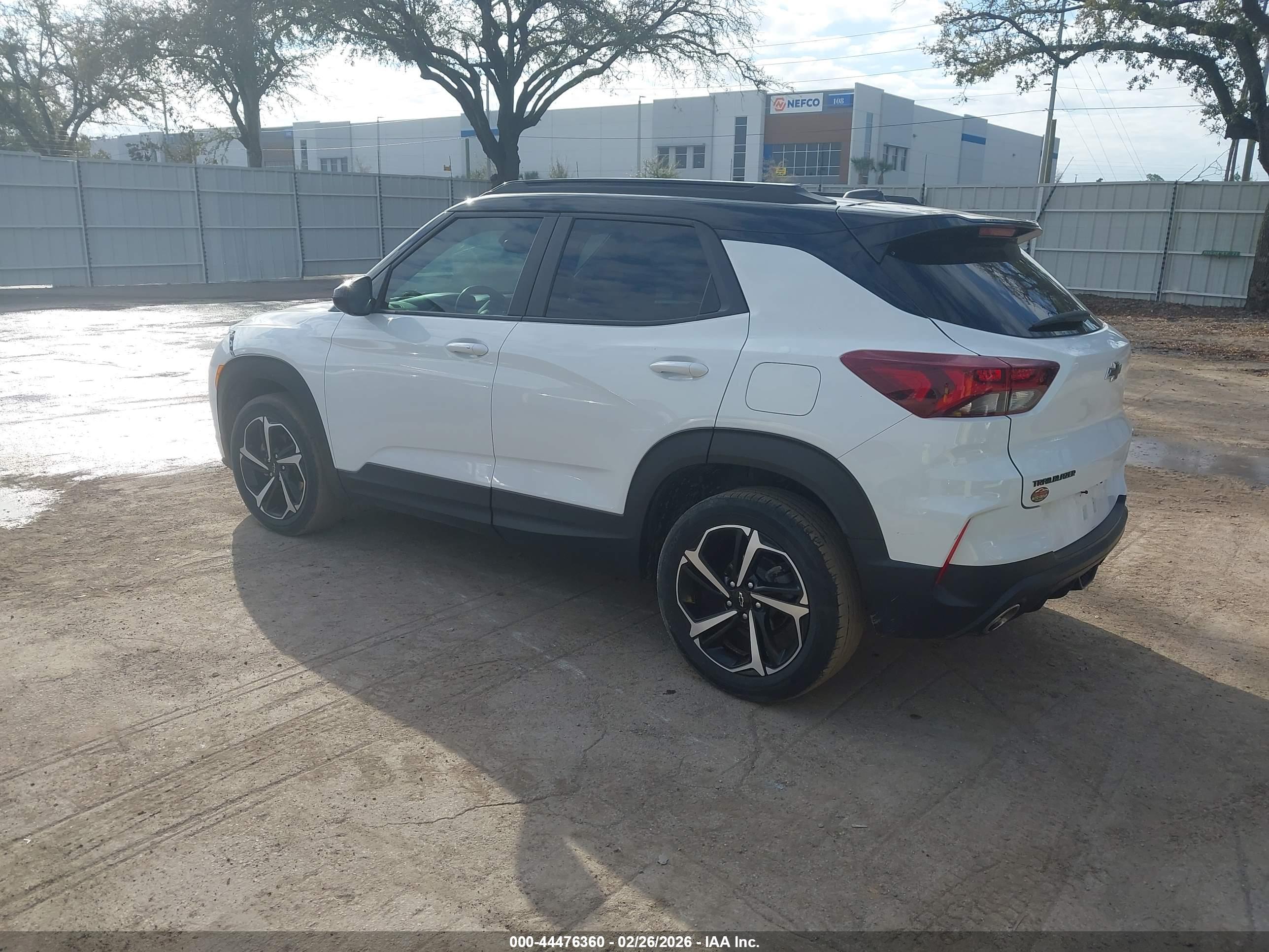 CHEVROLET TRAILBLAZER image 3