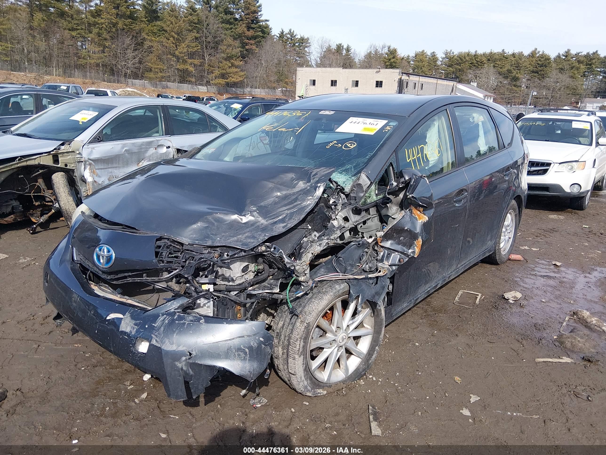 TOYOTA PRIUS image 2