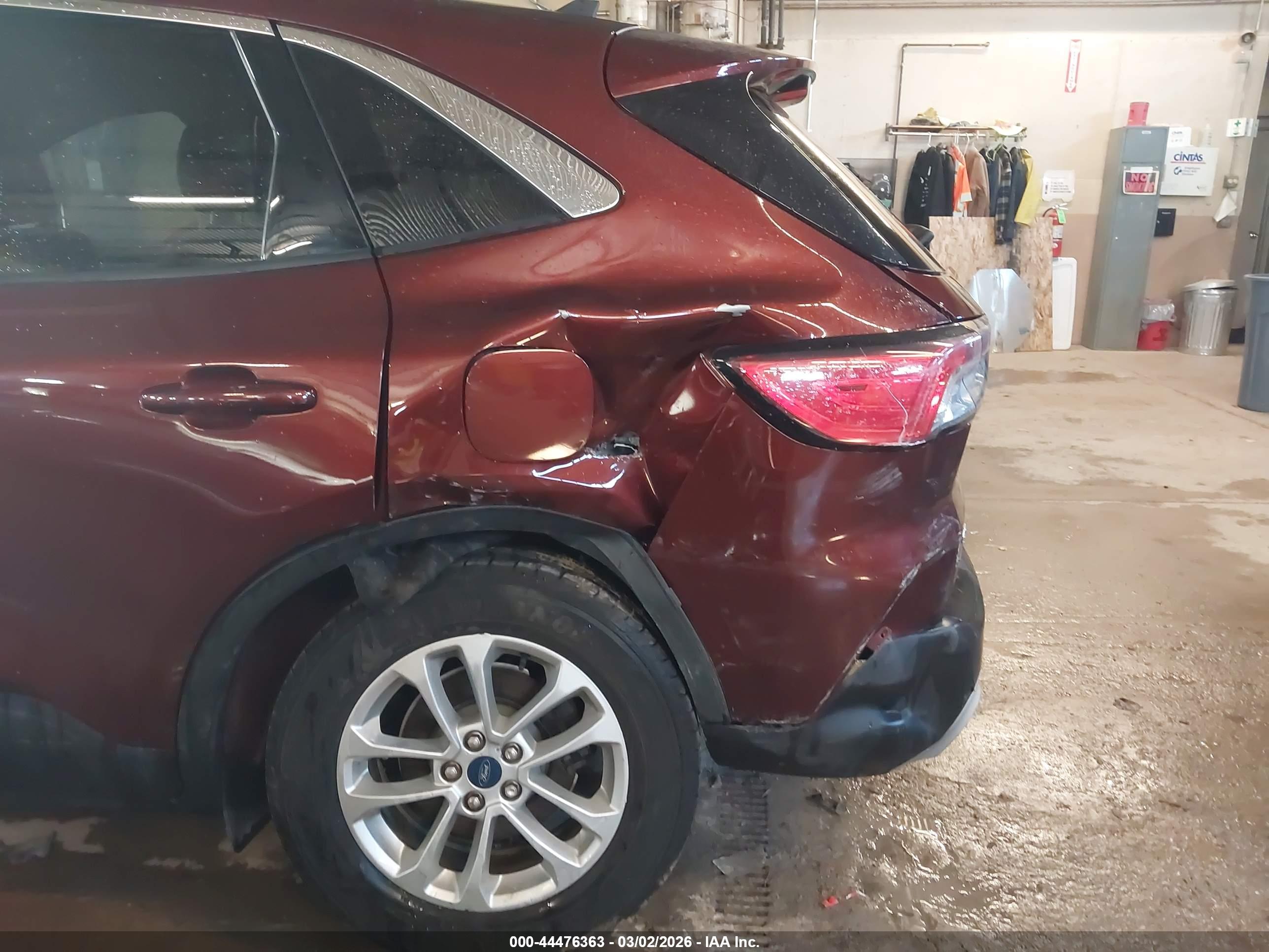 FORD ESCAPE image 6