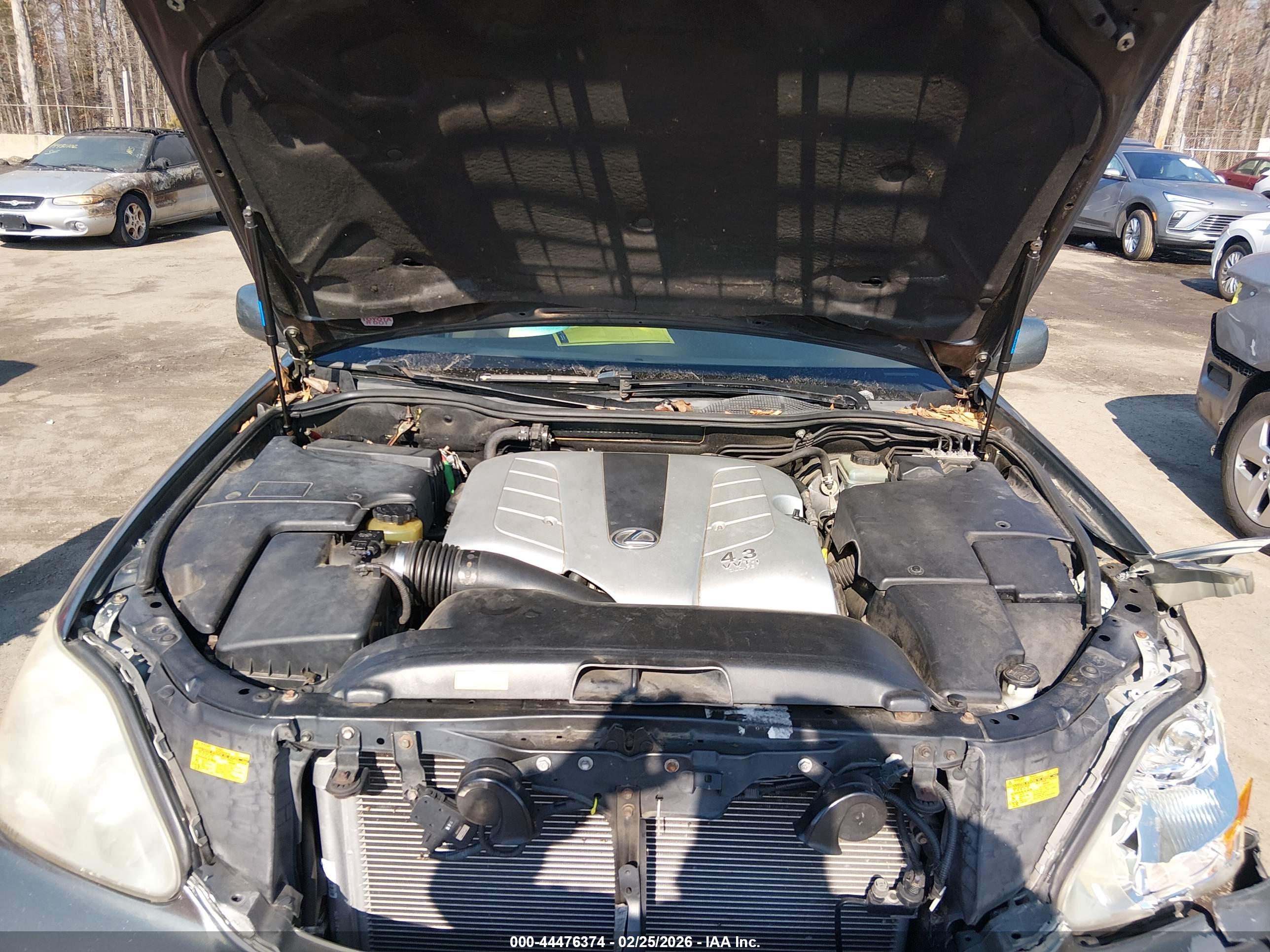 LEXUS LS image 10