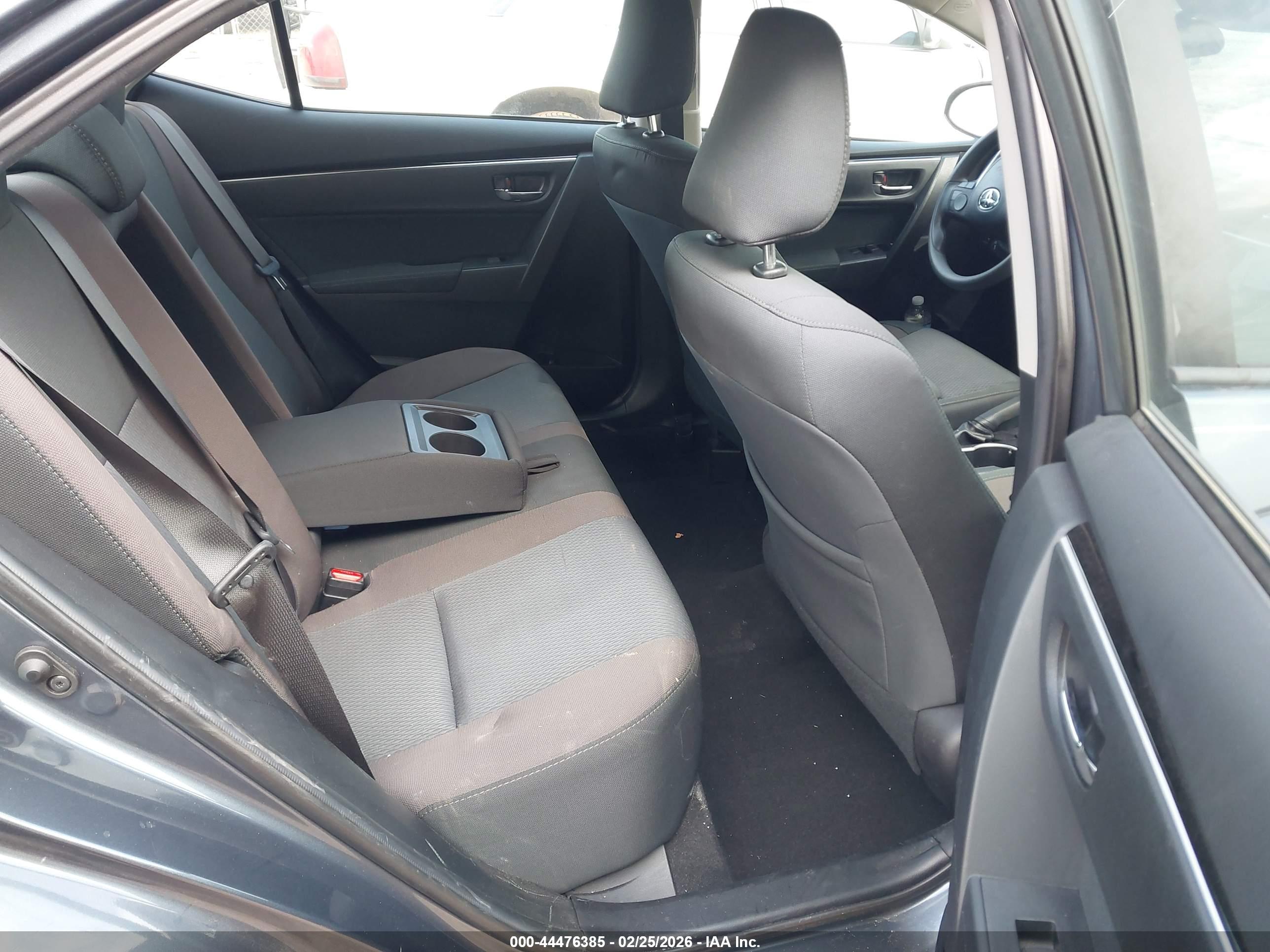 TOYOTA COROLLA image 8