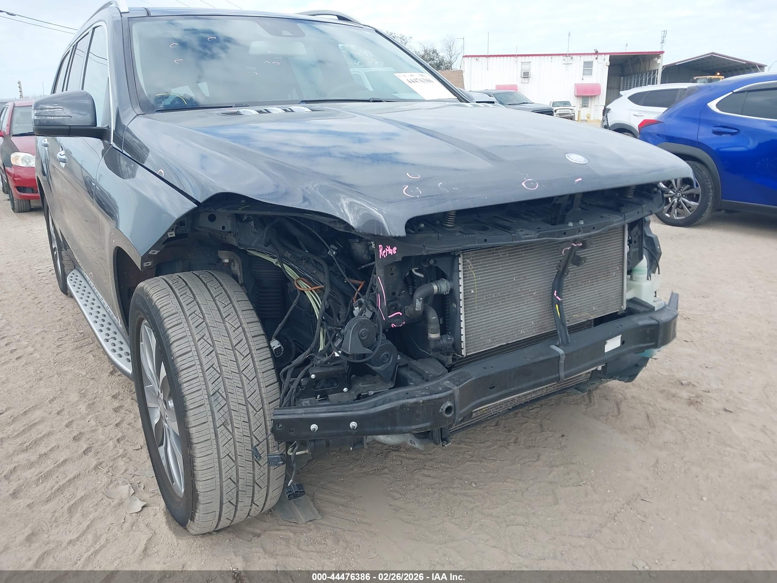 MERCEDES-BENZ GL image 6