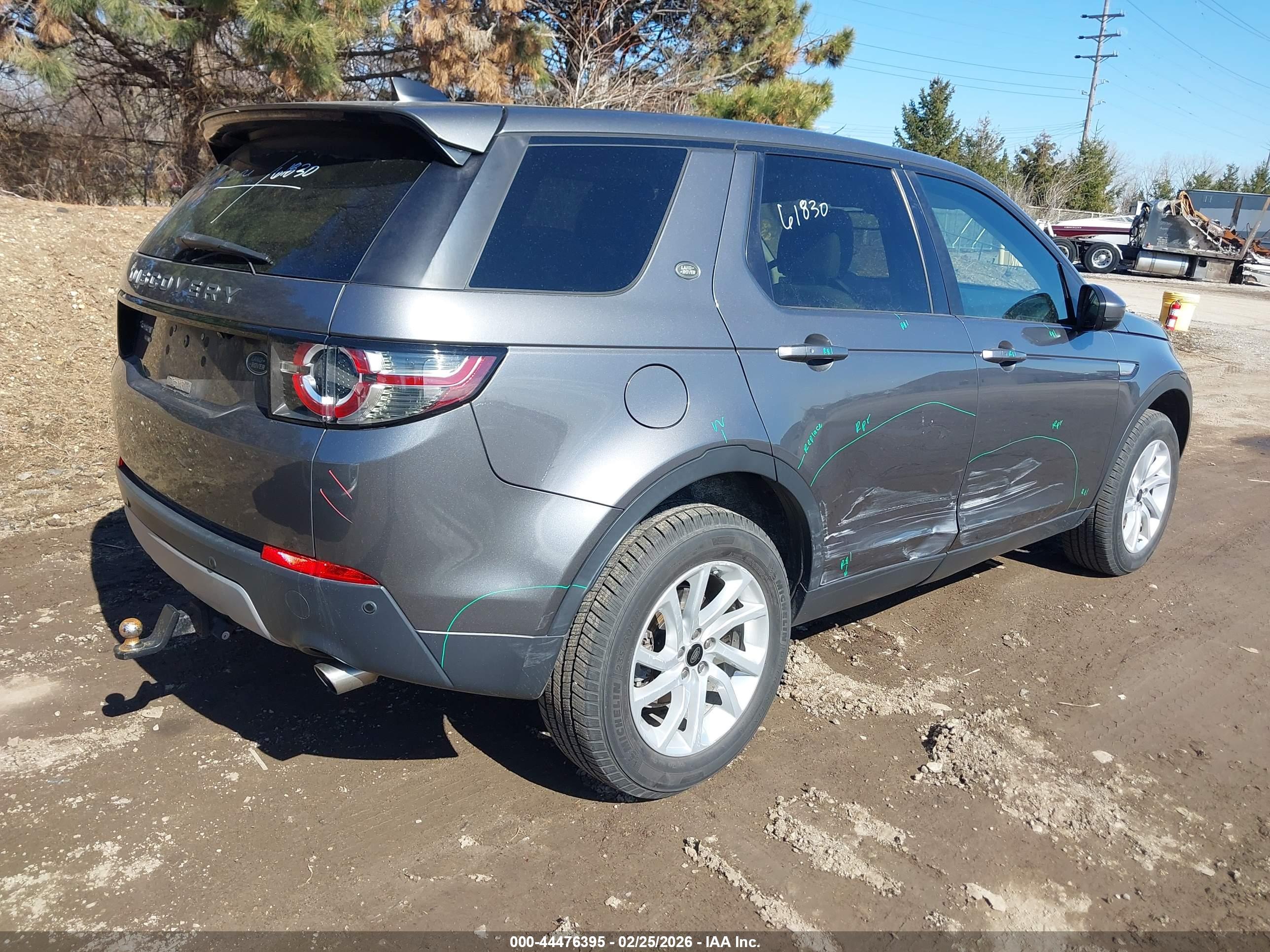 LAND ROVER image 4