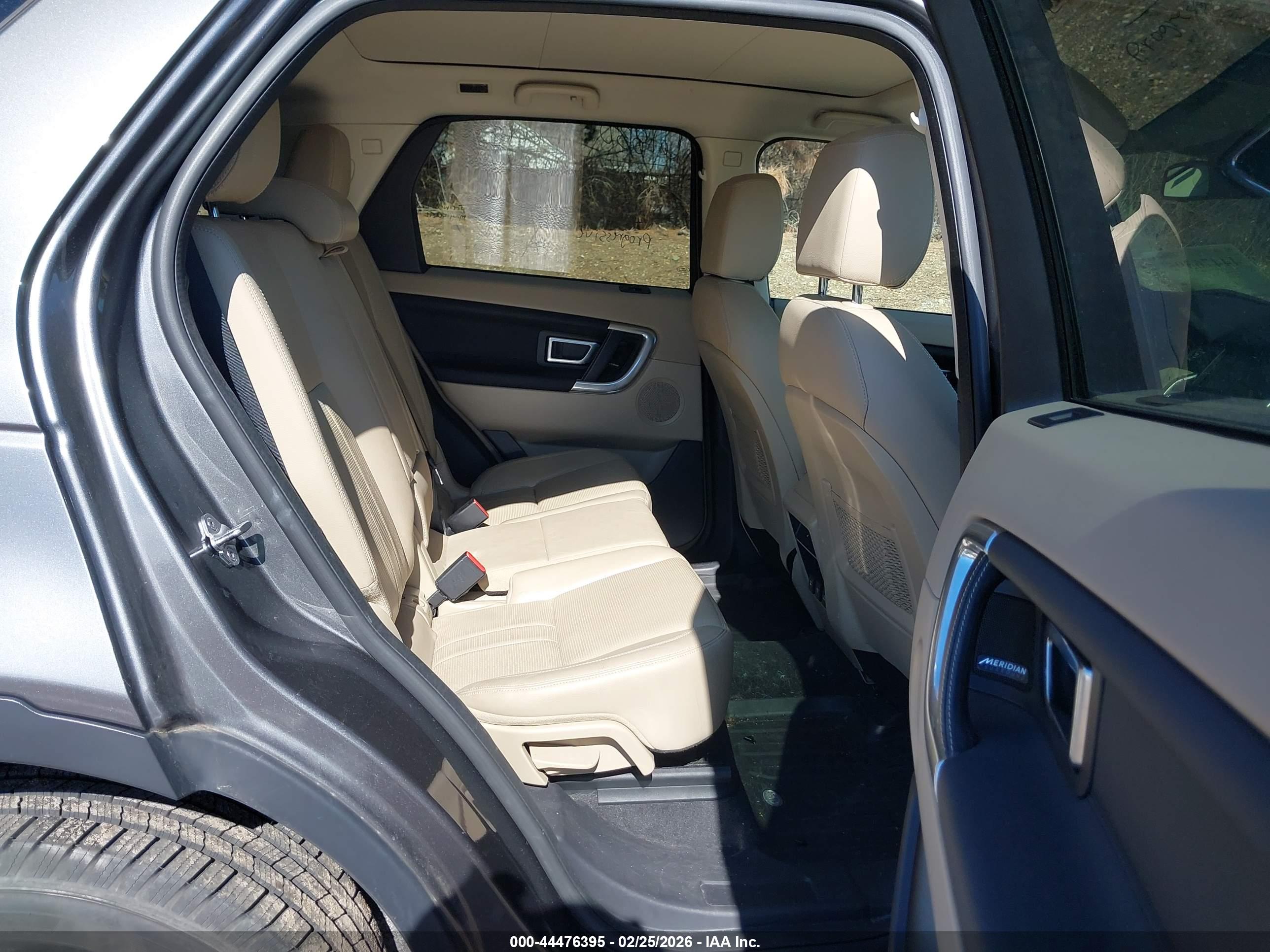 LAND ROVER image 8