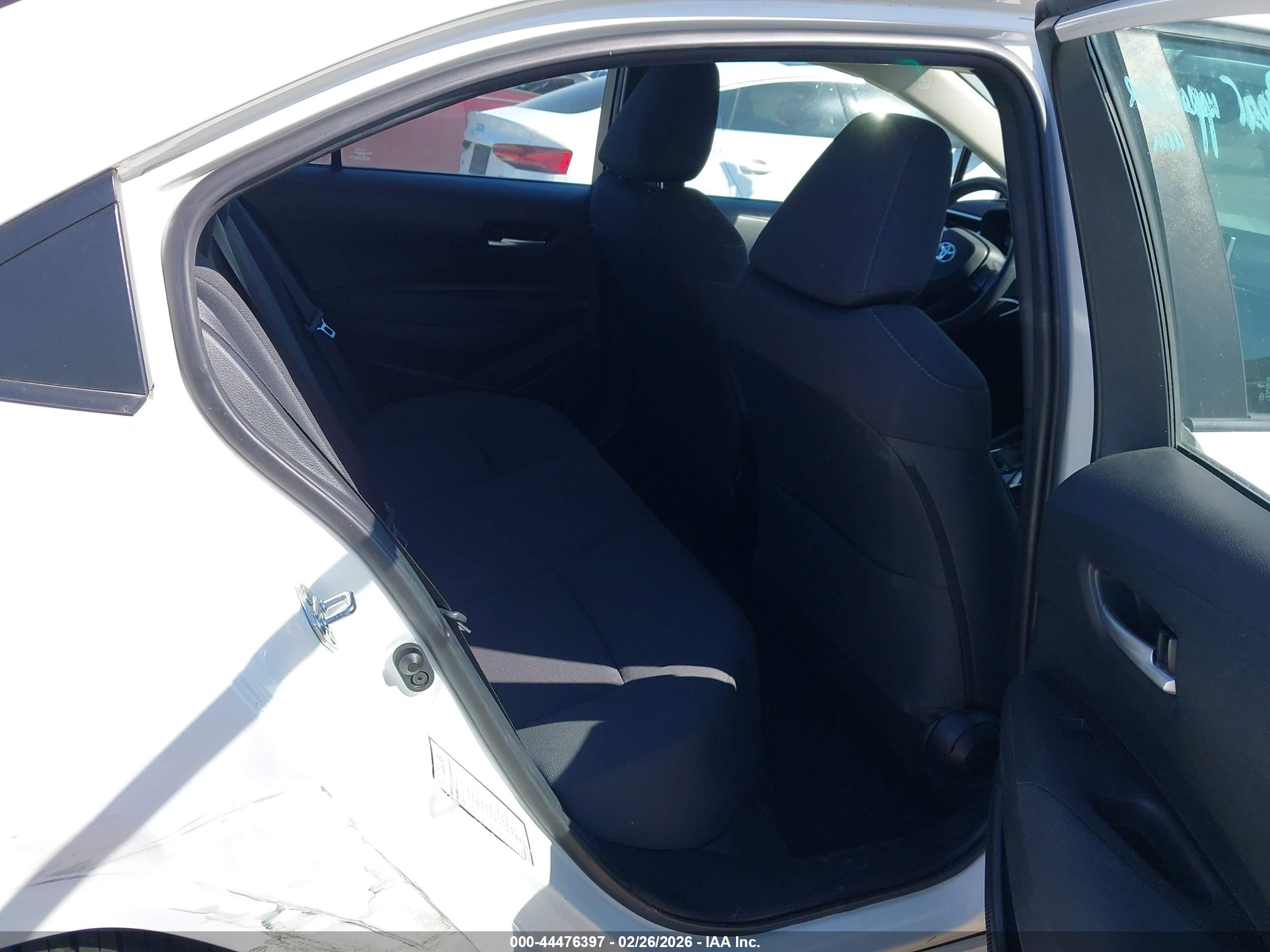 TOYOTA COROLLA image 8