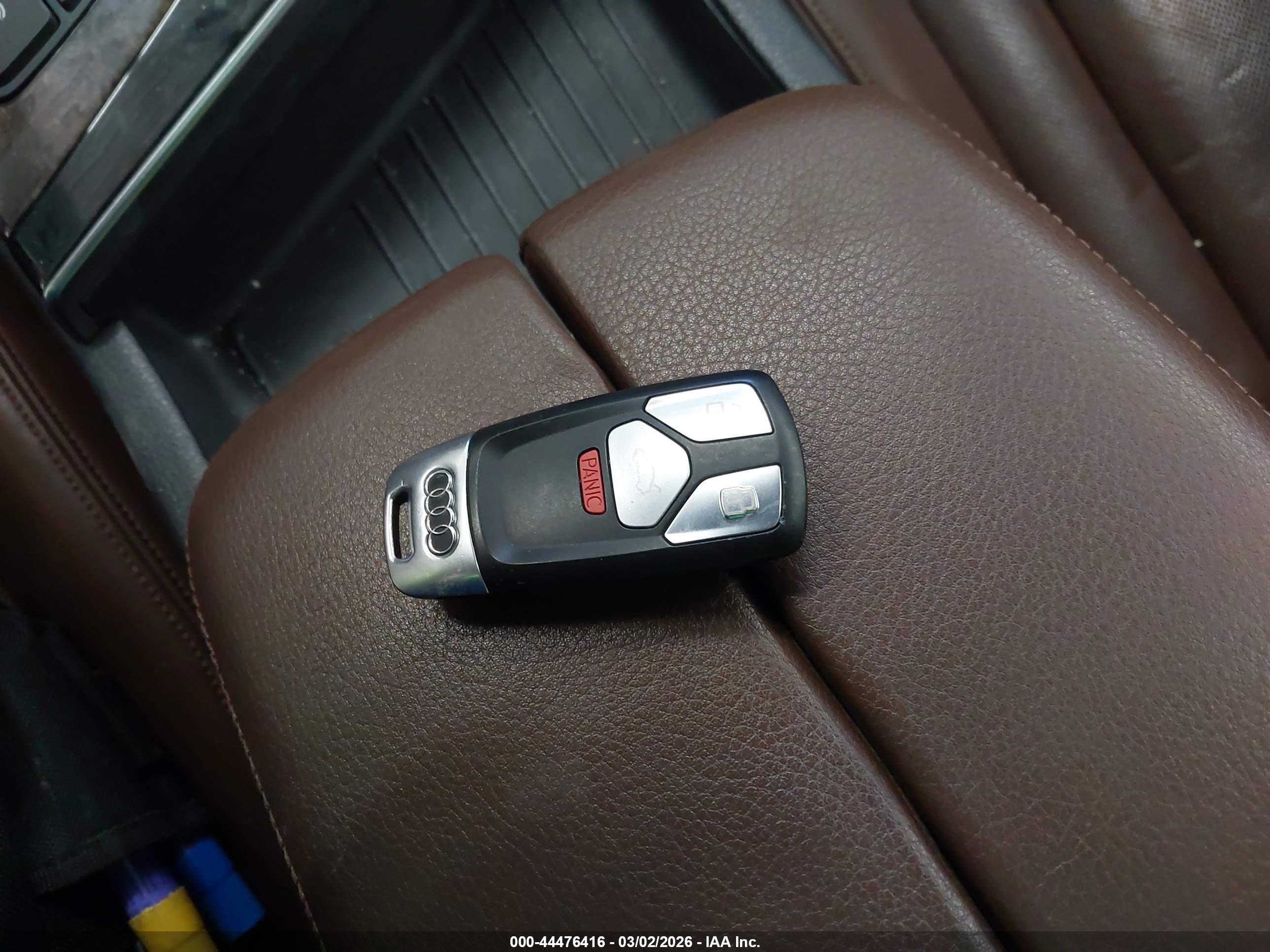 AUDI Q7 image 11