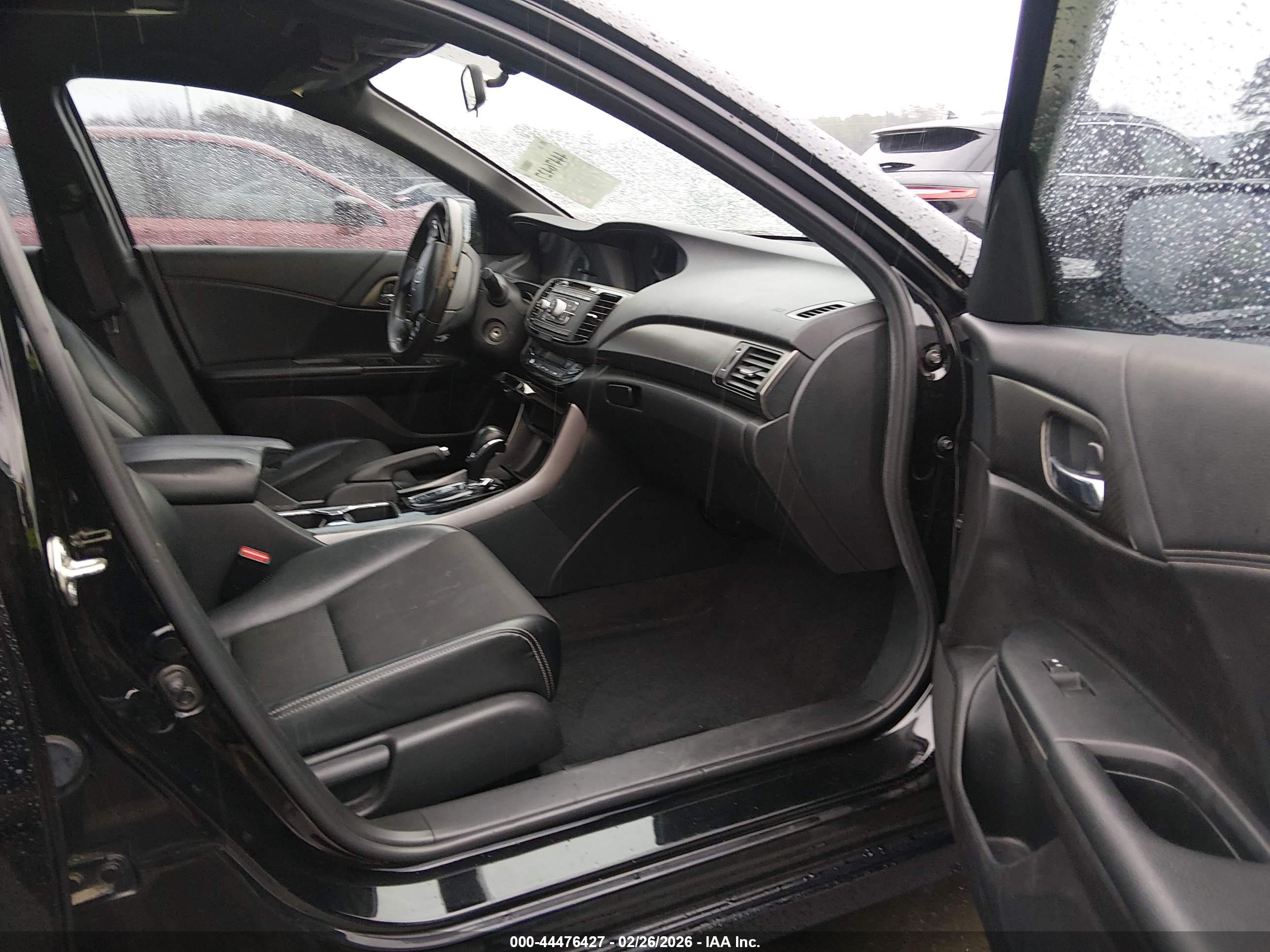 HONDA ACCORD image 5