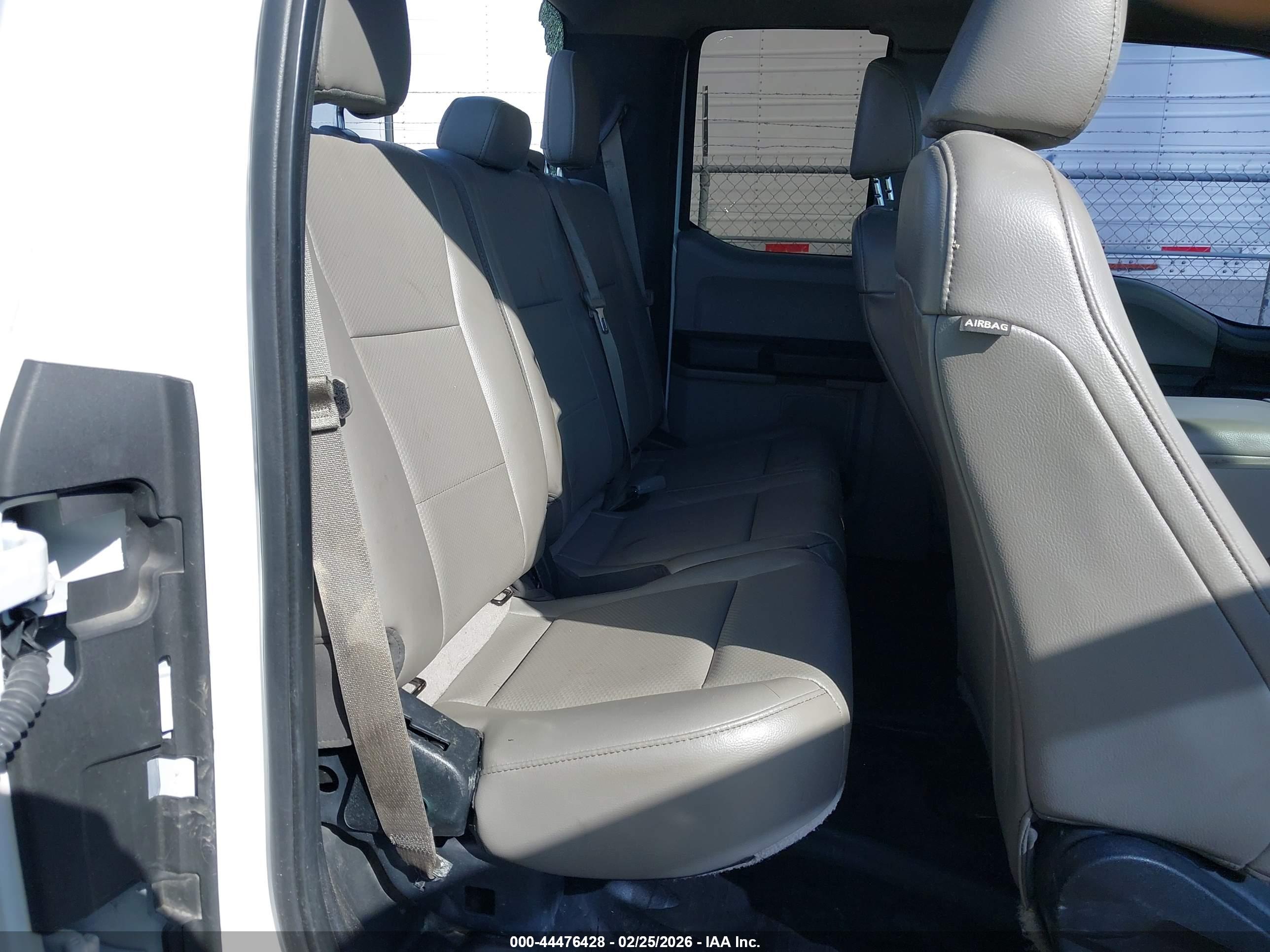 FORD F-150 image 8