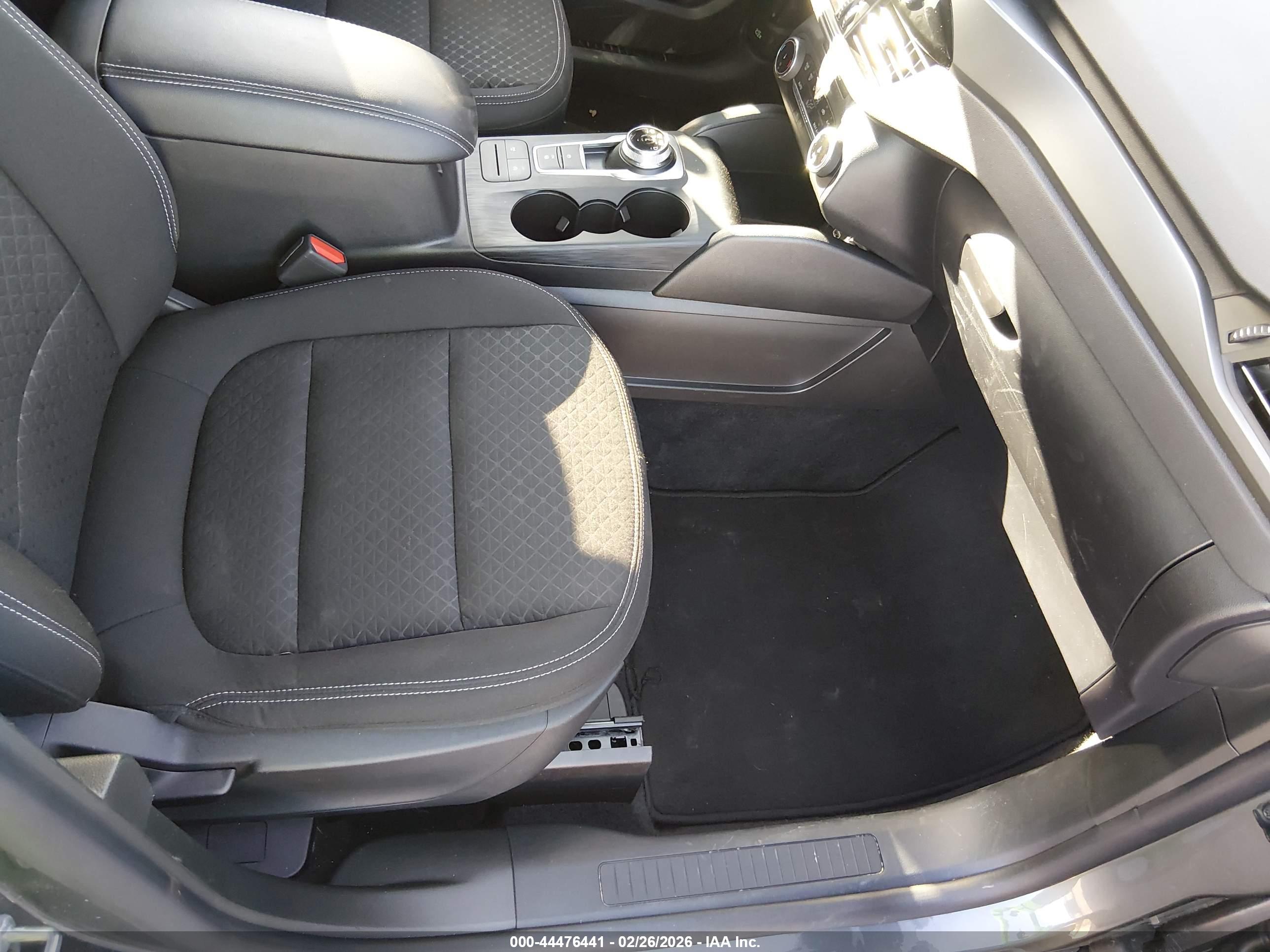 FORD ESCAPE image 5