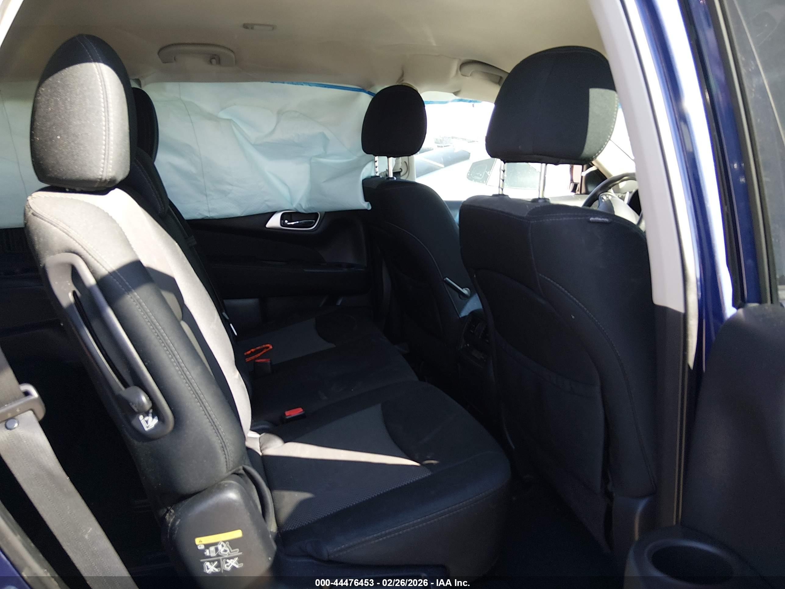 NISSAN PATHFINDER image 8