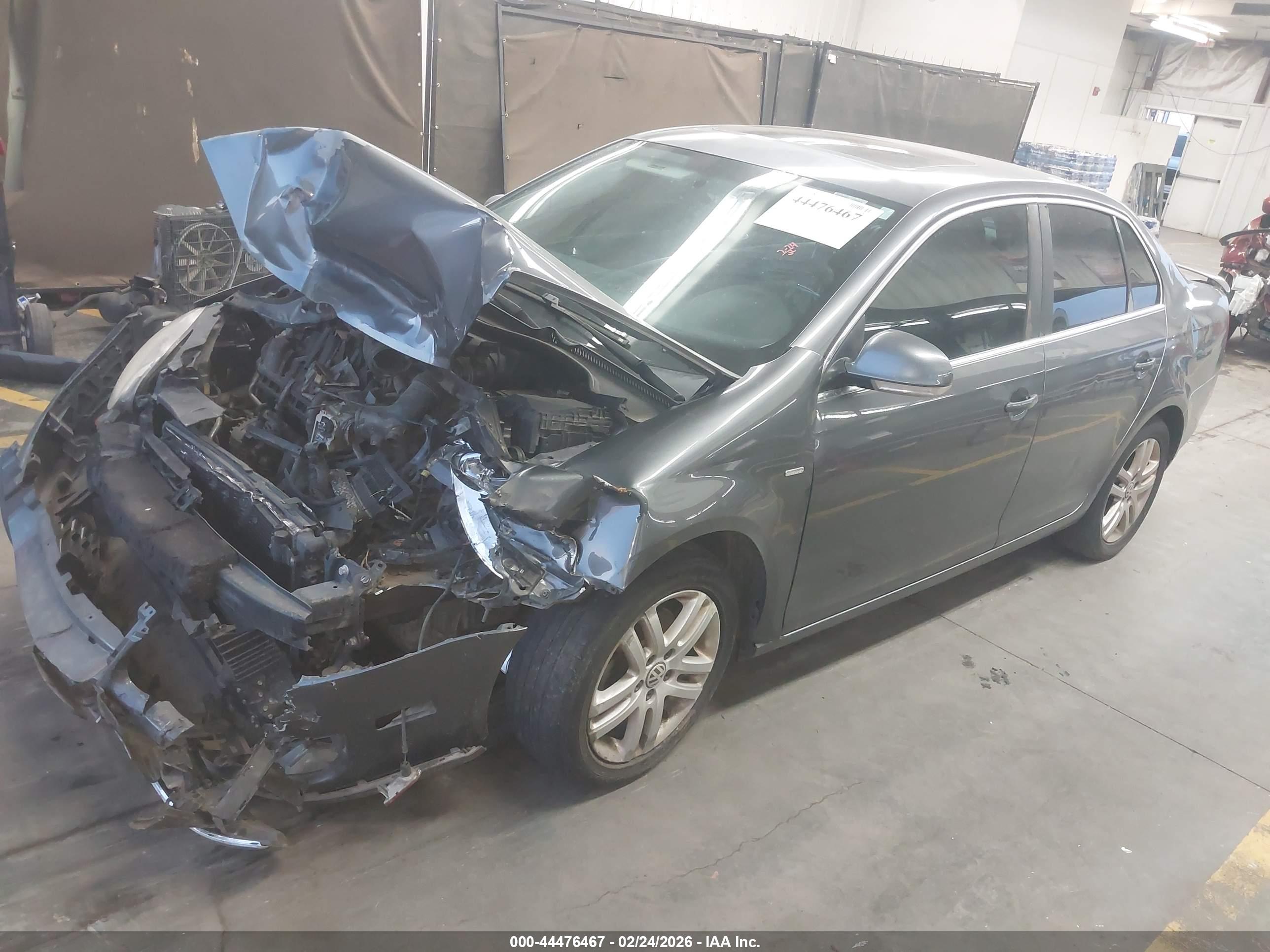 VOLKSWAGEN JETTA image 2