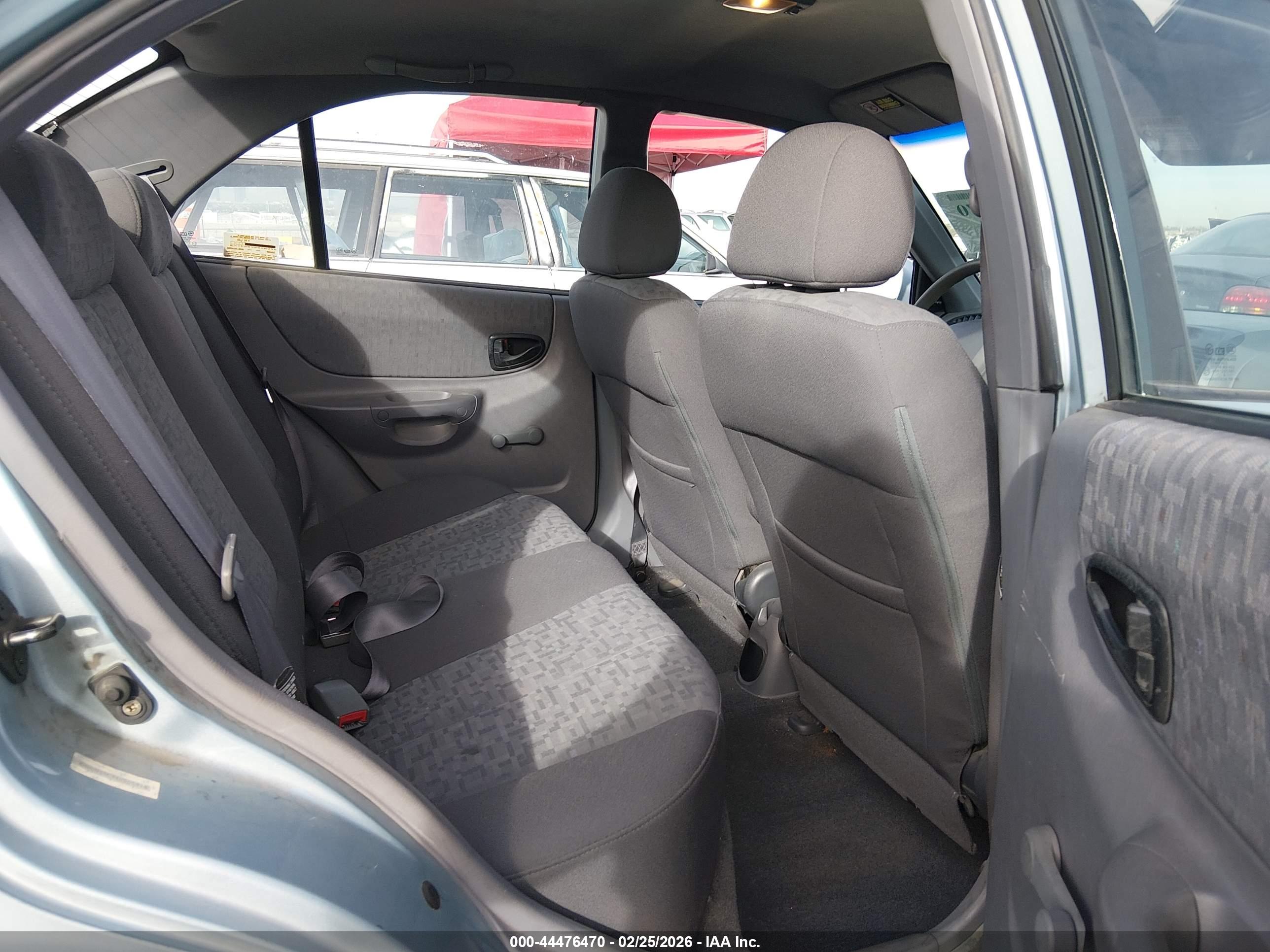 HYUNDAI ACCENT image 8