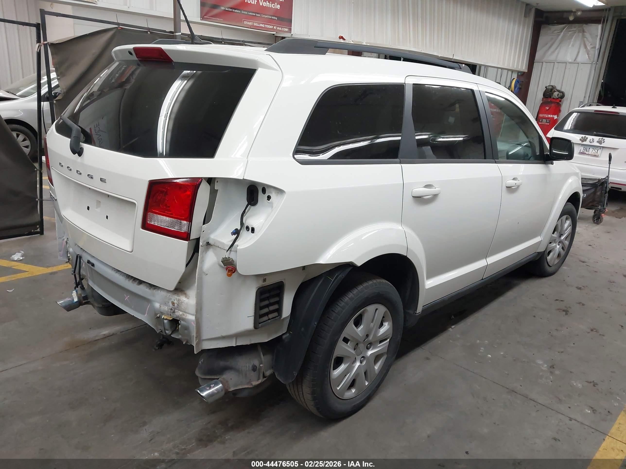 DODGE JOURNEY image 4