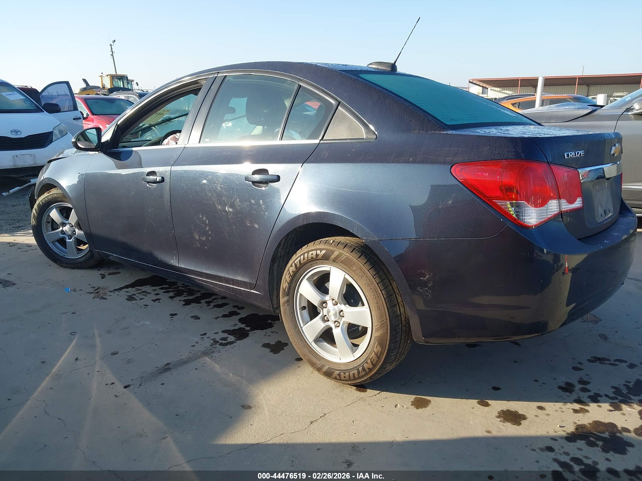 CHEVROLET CRUZE image 3