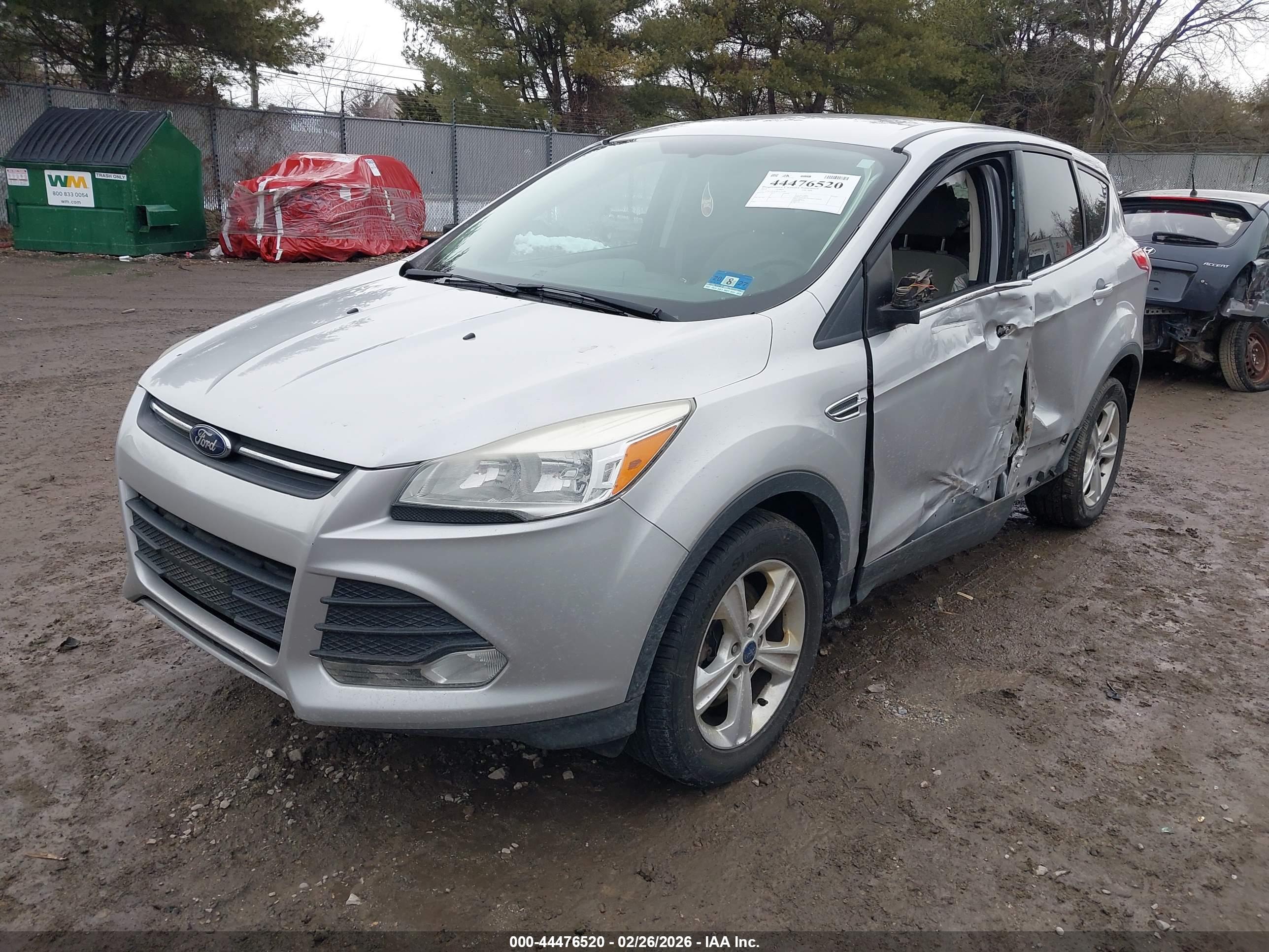 FORD ESCAPE image 2