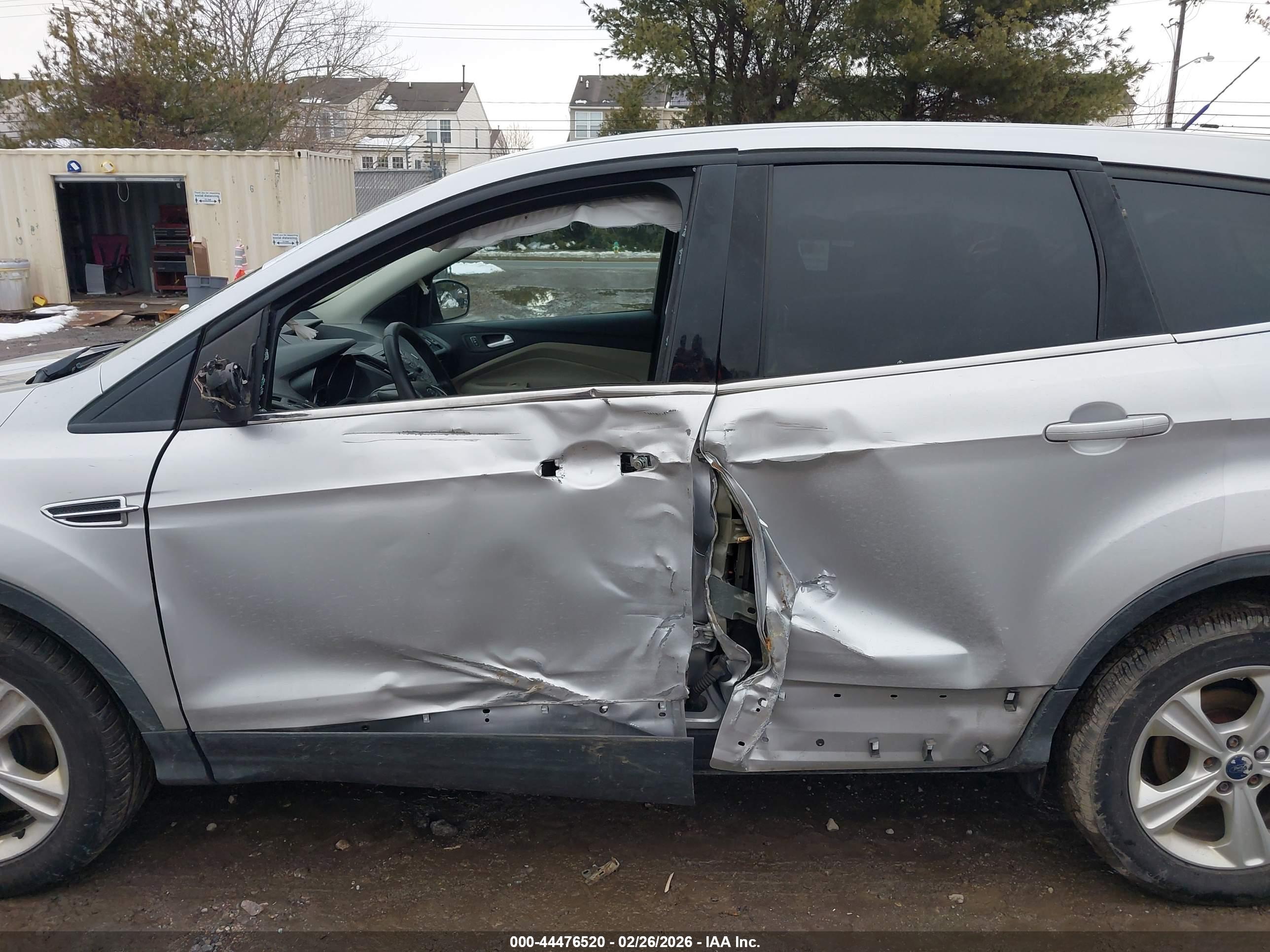 FORD ESCAPE image 6