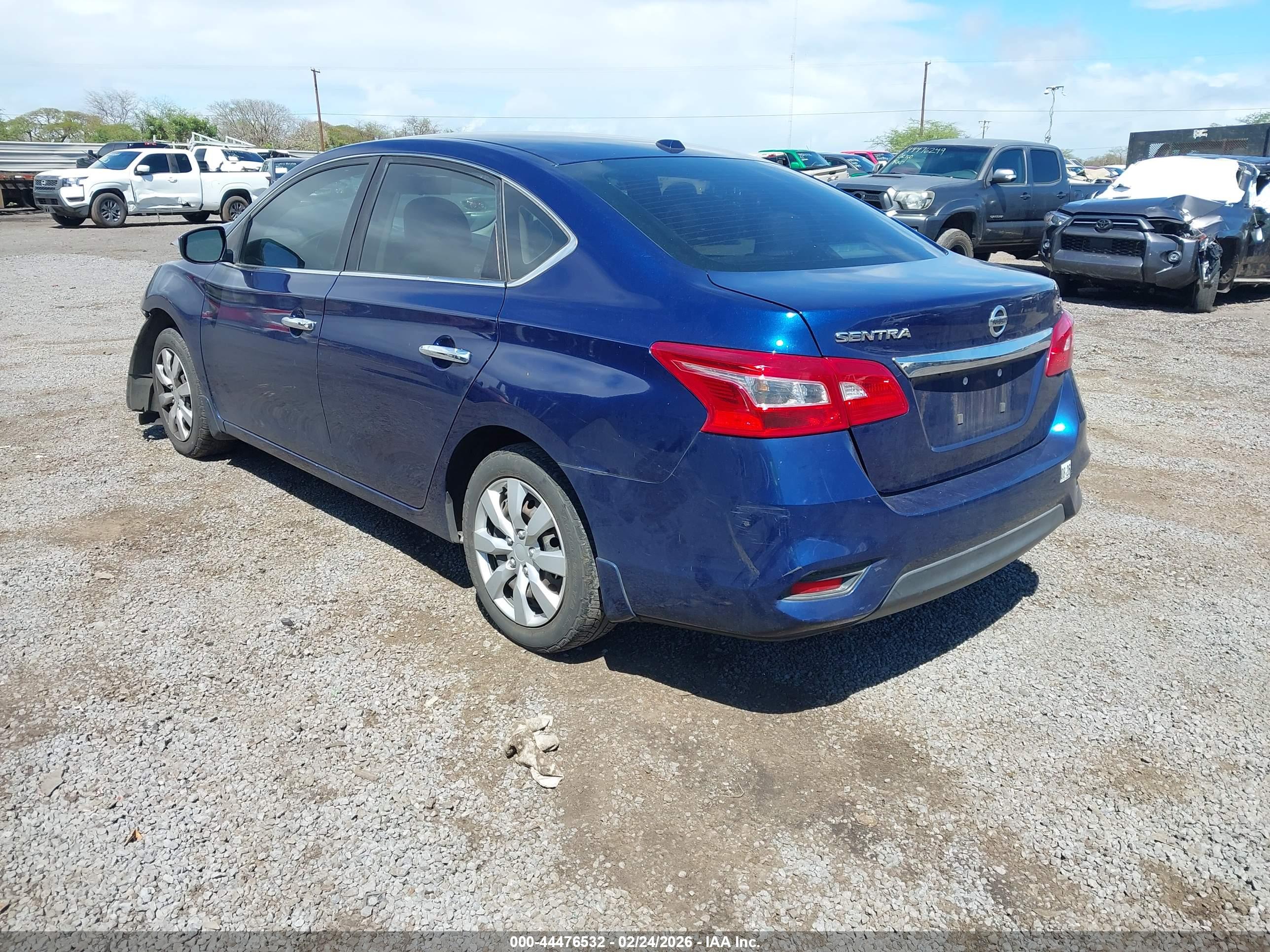 NISSAN SENTRA image 3